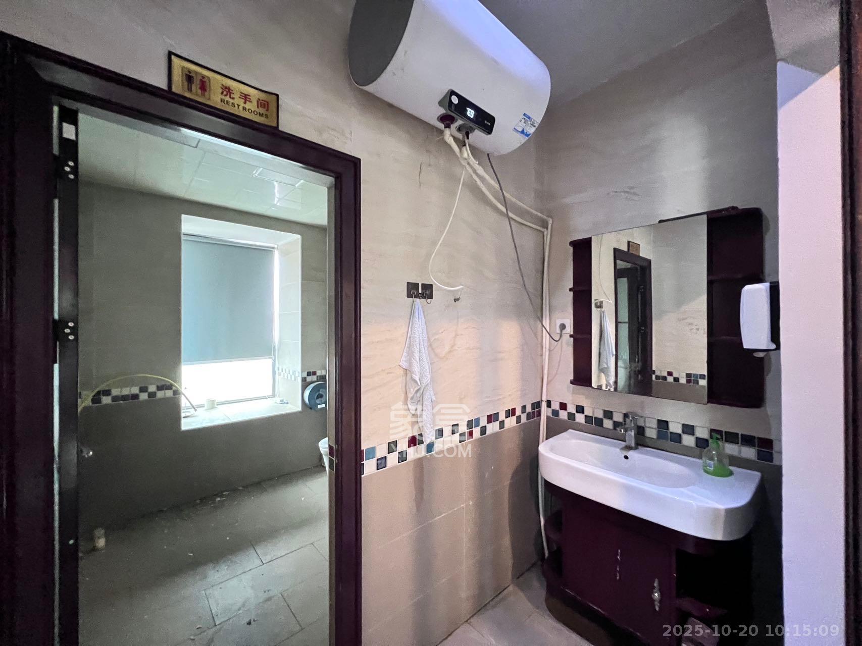 碧翠园(中房)  10室3厅4卫    13000.0元/月 碧翠园(中房)  10室3厅4卫    13000.0元/月室内图