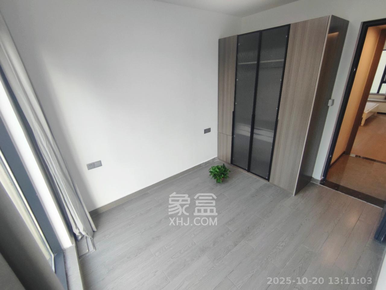 中海阅溪府  4室2厅2卫    3500.0元/月室内图