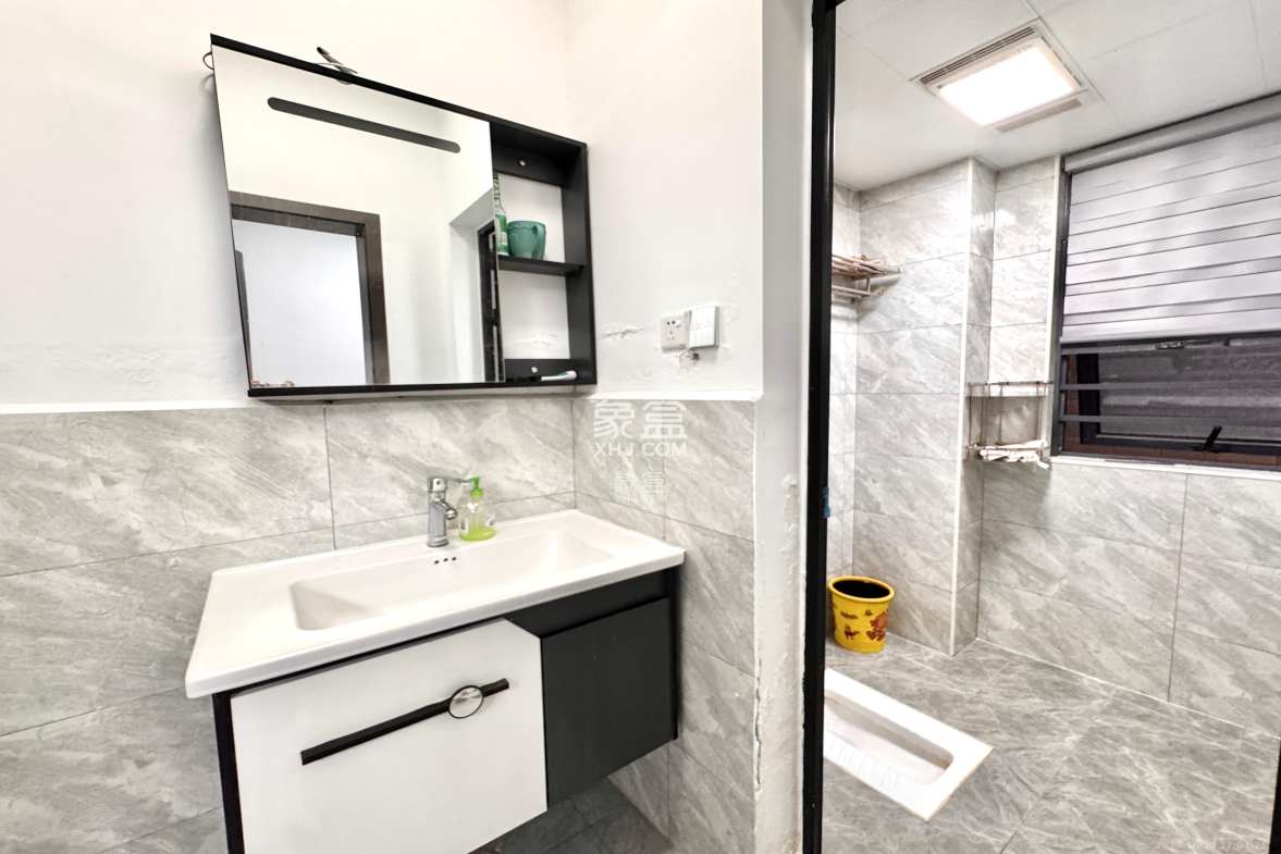 中南红领邦(红星嘉和苑) 1室0厅0卫 2200.0元/月 中南红领邦(红星嘉和苑) 1室0厅0卫 2200.0元/月室内图