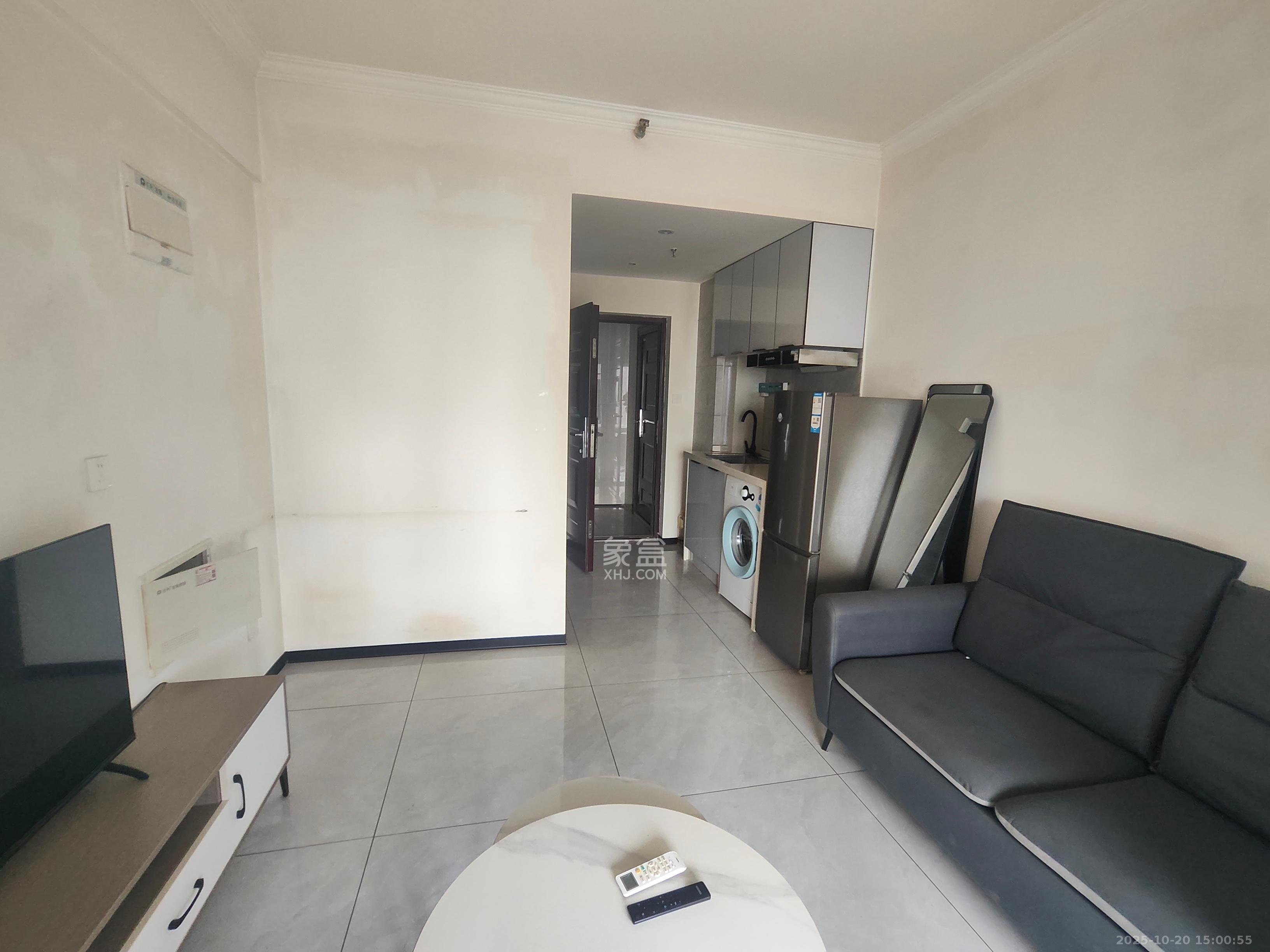 保利天禧EF区  1室0厅0卫    1800.0元/月 保利天禧EF区  1室0厅0卫    1800.0元/月室内图