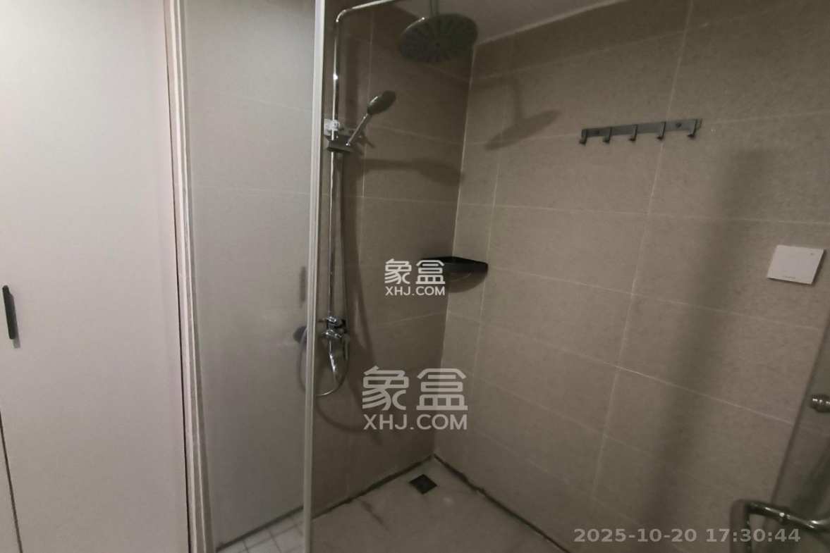 宇成开福广场  1室1厅1卫    1900.0元/月 宇成开福广场  1室1厅1卫    1900.0元/月室内图