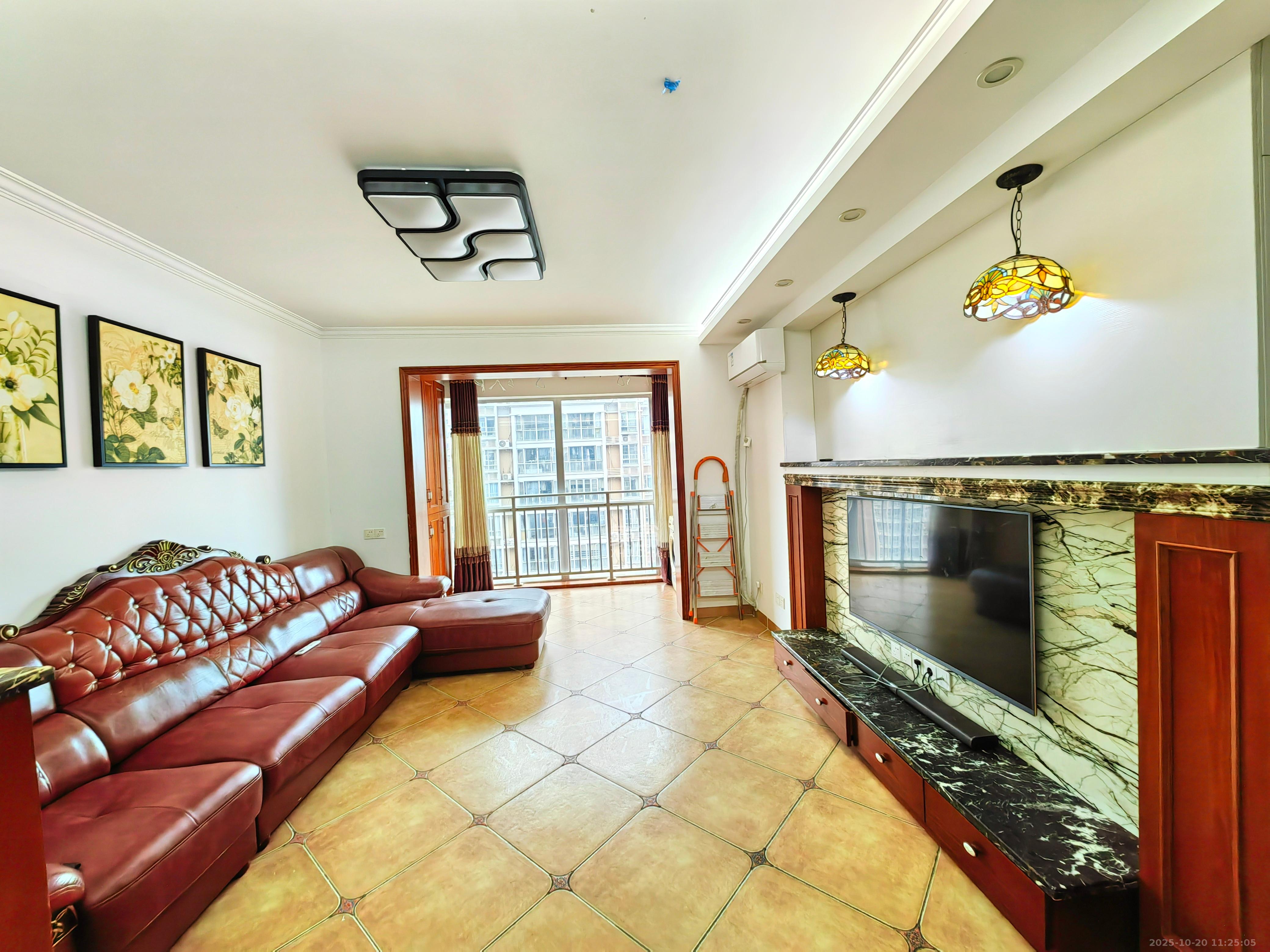 恒广国际景园一二区  3室2厅2卫    2000.0元/月 恒广国际景园一二区  3室2厅2卫    2000.0元/月