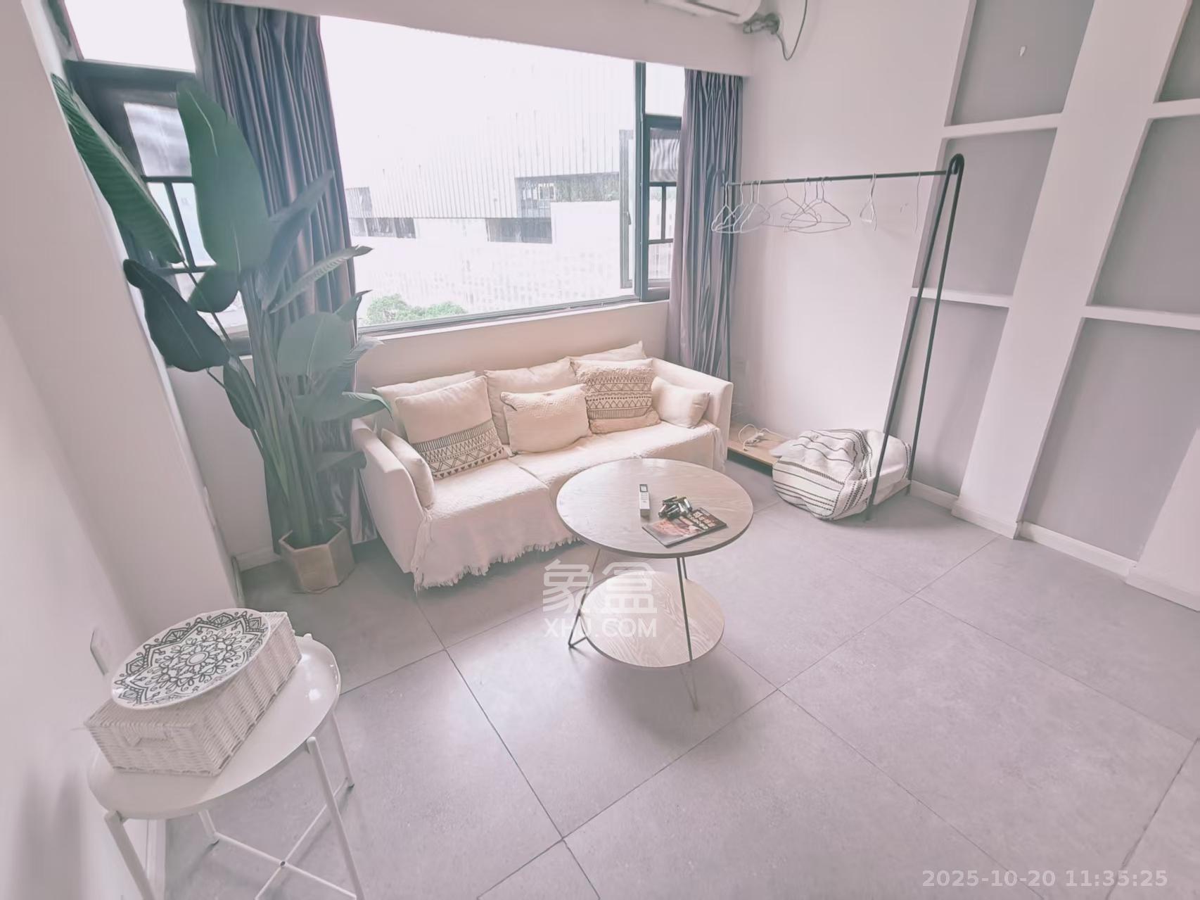 蚂蚁工房  1室0厅1卫    1300.0元/月 蚂蚁工房  1室0厅1卫    1300.0元/月