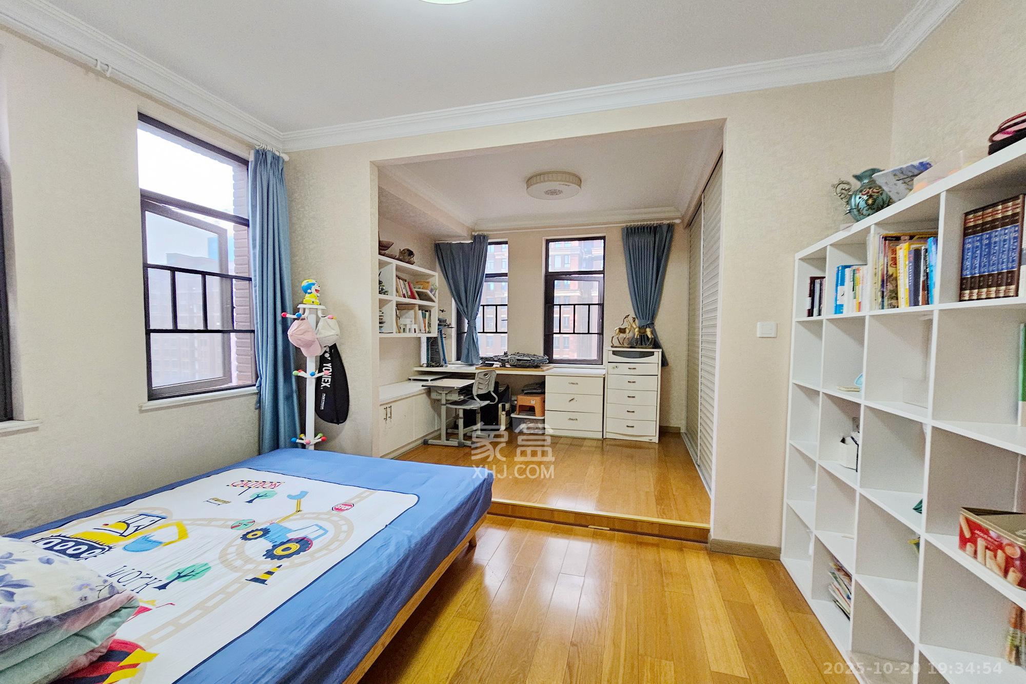 中隆国际御玺  5室2厅4卫    316.0万 中隆国际御玺  5室2厅4卫    316.0万卧室