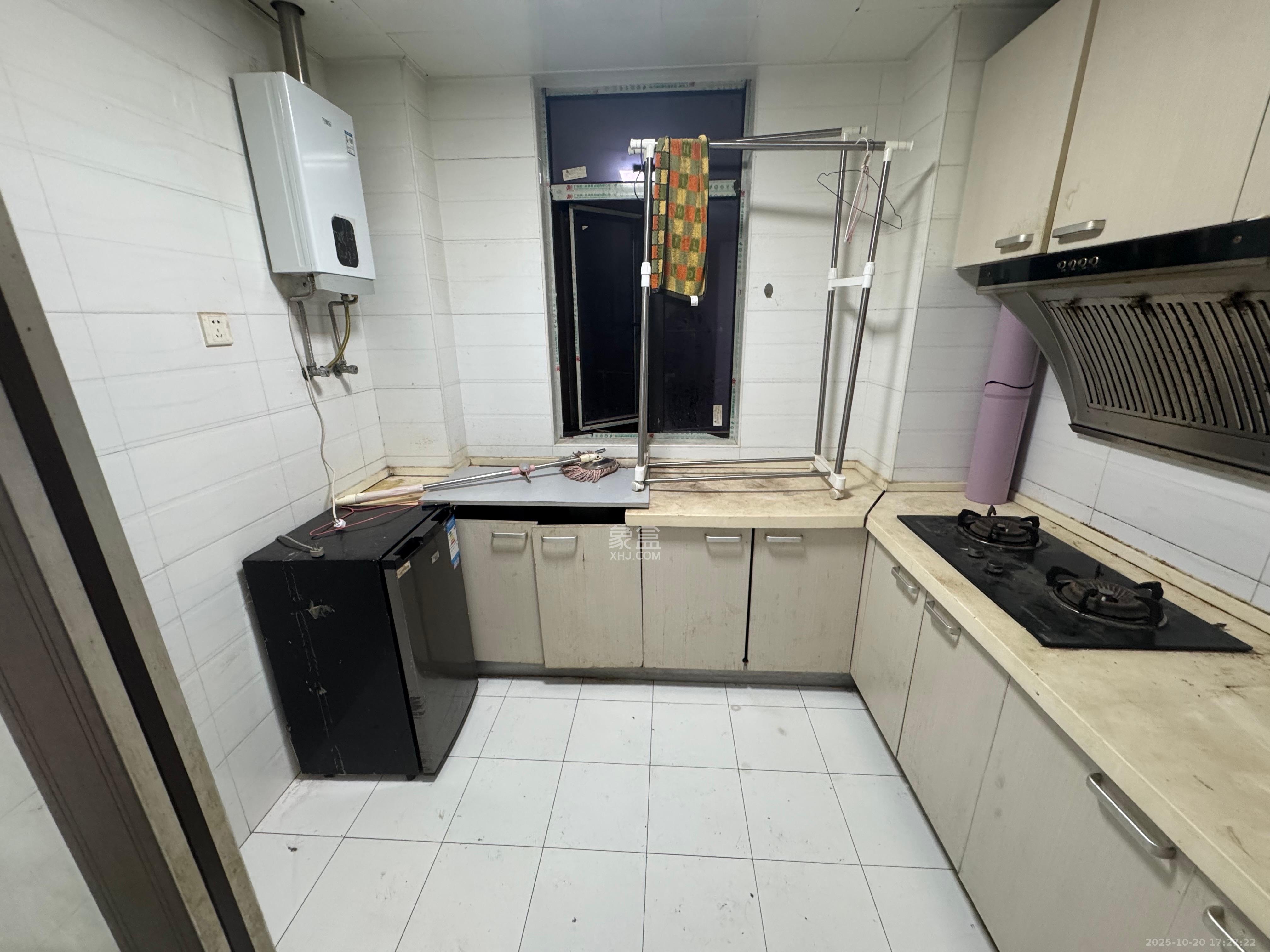 湘域城邦(湘域国际中心) 2室2厅1卫 2500.0元/月 湘域城邦(湘域国际中心) 2室2厅1卫 2500.0元/月室内图