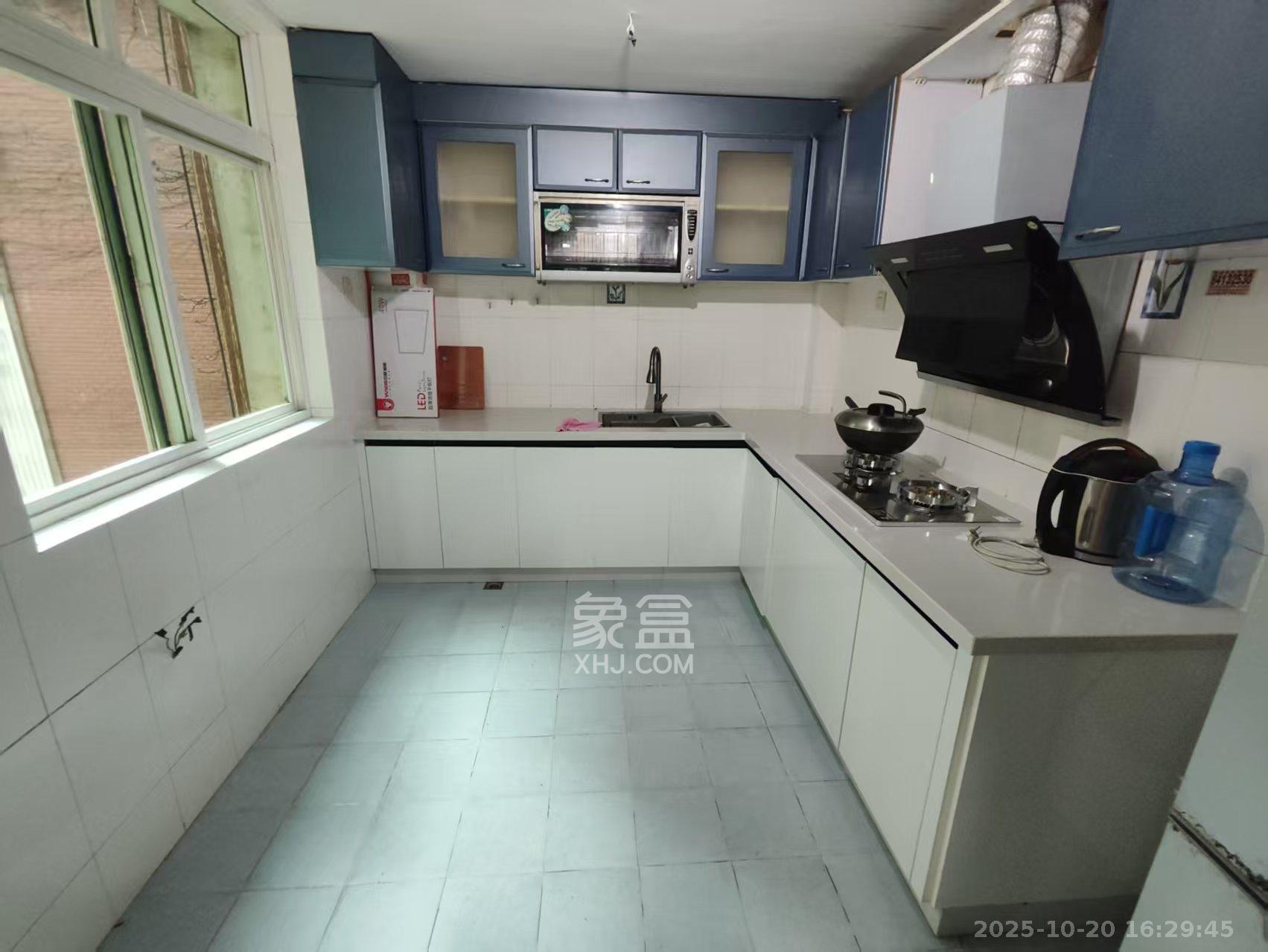 名都花园  3室2厅2卫    3000.0元/月 名都花园  3室2厅2卫    3000.0元/月室内图