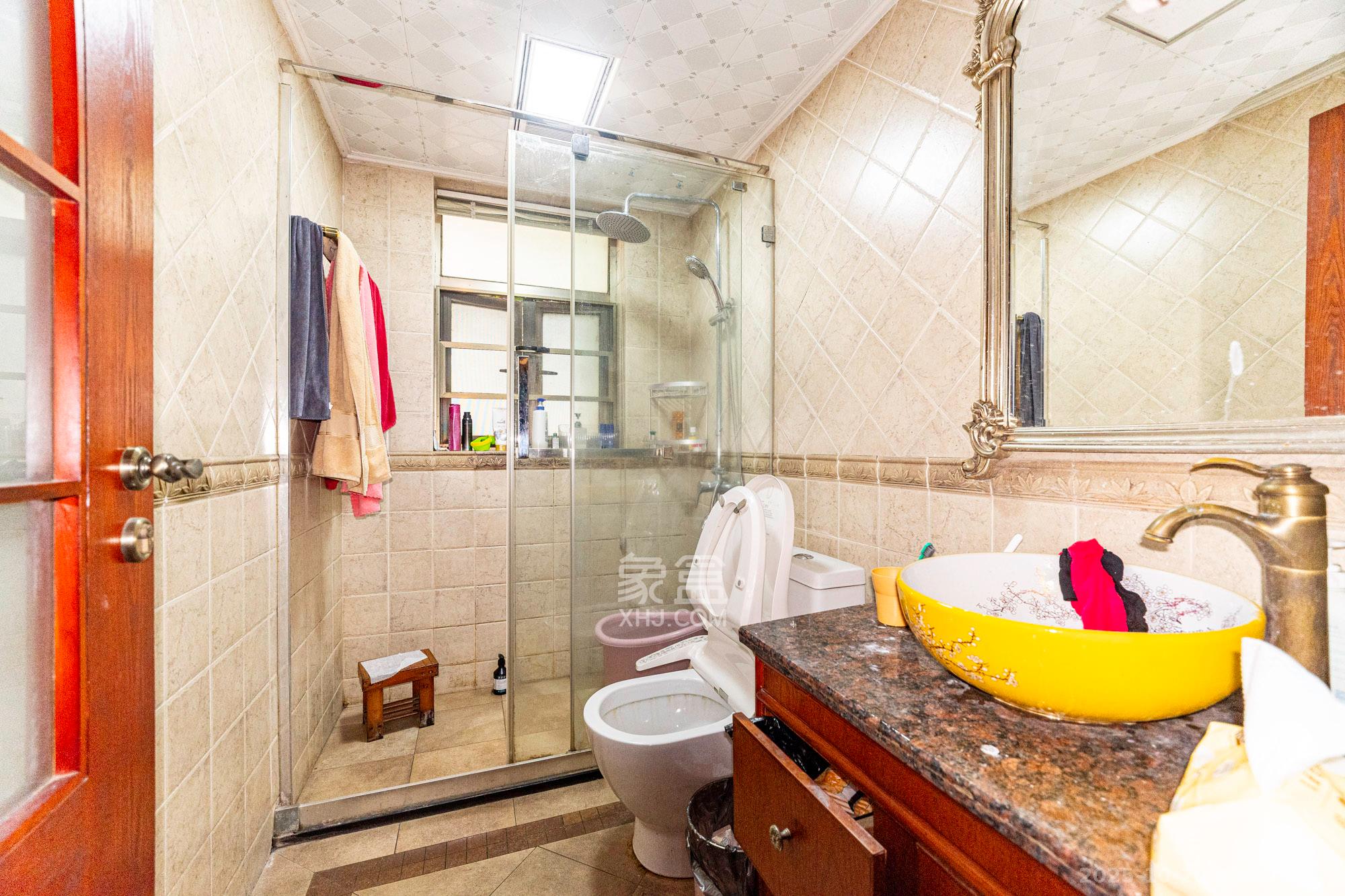 碧桂园威尼斯城  3室2厅2卫    198.0万 碧桂园威尼斯城  3室2厅2卫    198.0万卫生间