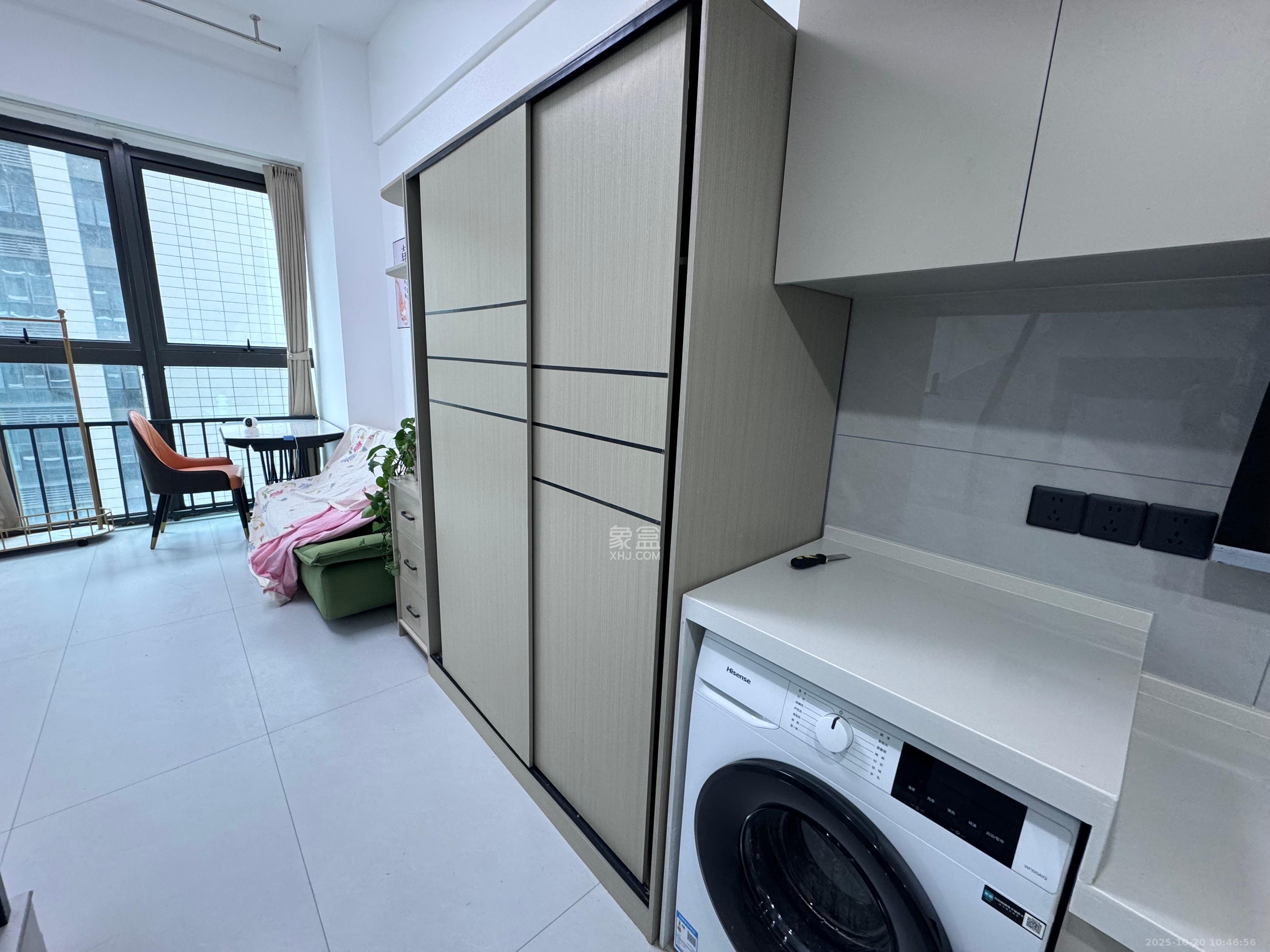 绿地商务广场  1室0厅0卫    1700.0元/月室内图