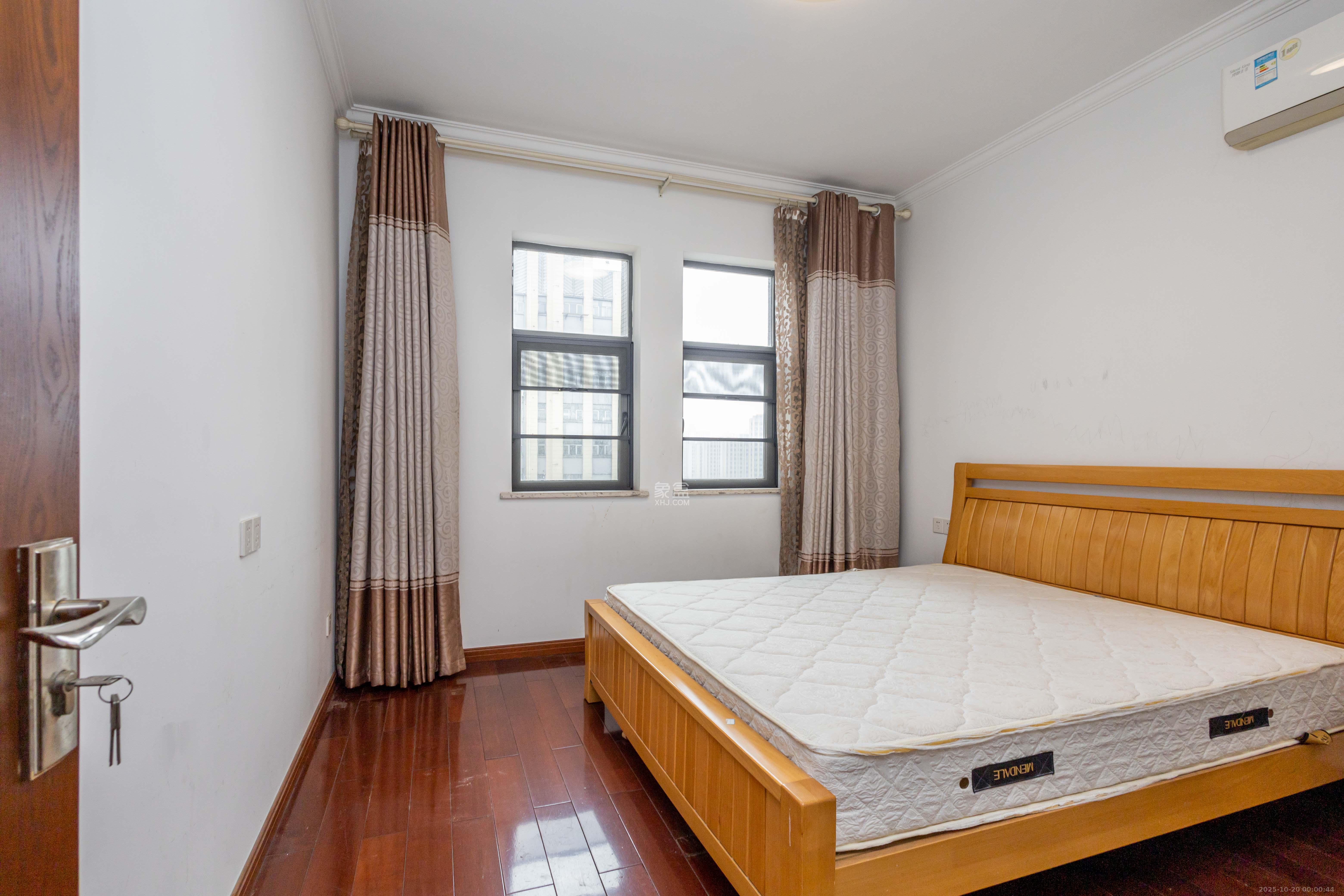 中房瑞致国际 3室2厅2卫 96.0万 中房瑞致国际 3室2厅2卫 96.0万卧室