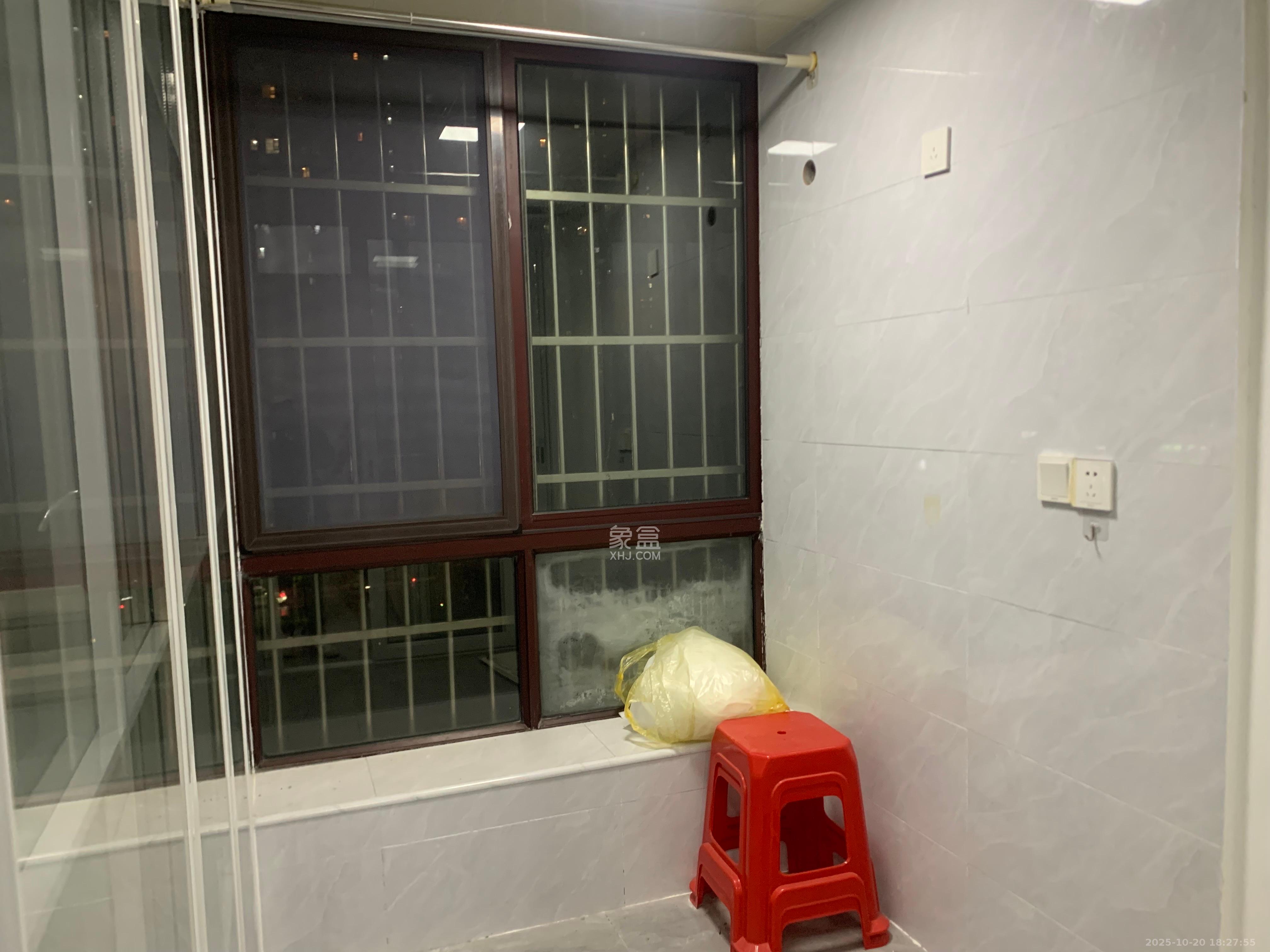 圆梦康乐城  1室1厅1卫    1400.0元/月 圆梦康乐城  1室1厅1卫    1400.0元/月室内图