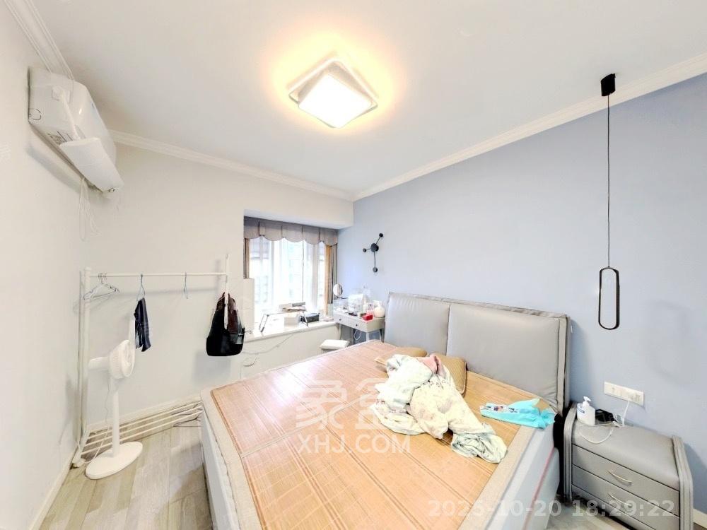 湘域国际广场（联晟家园商住小区）  3室2厅1卫    80.0万卧室