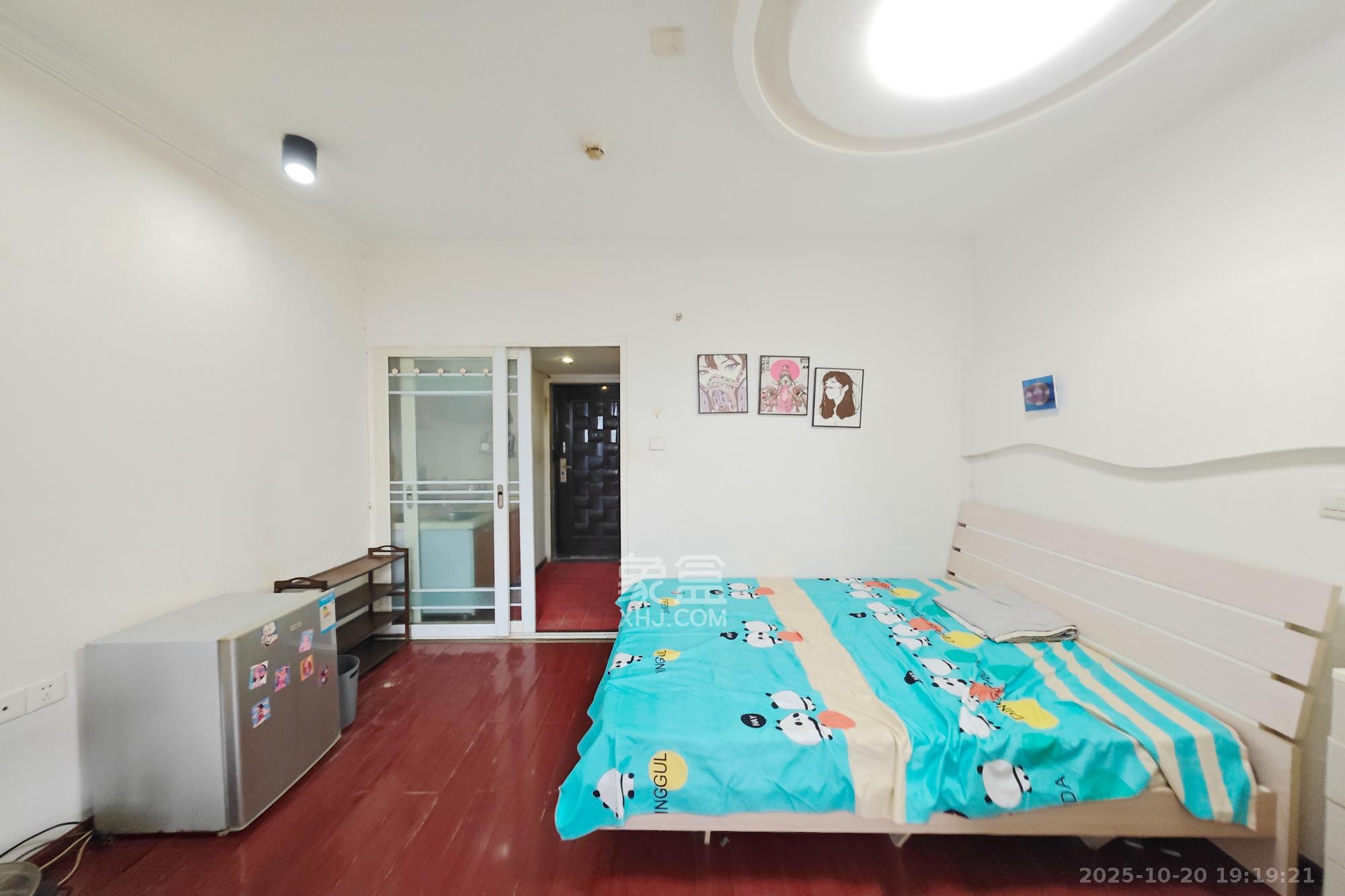 2076至高点  1室1厅1卫    18.8万 2076至高点  1室1厅1卫    18.8万卧室