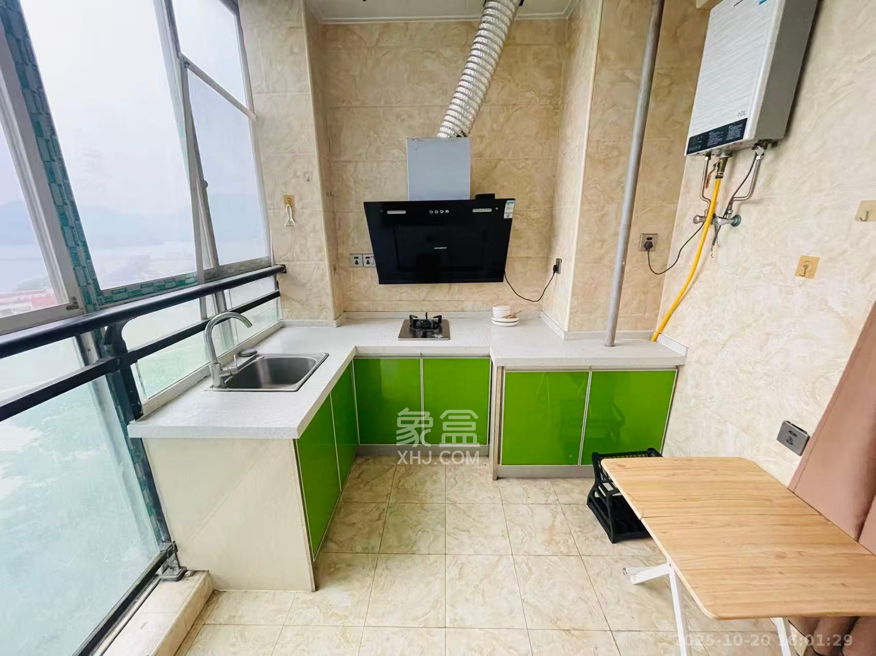 观湖公寓  1室1厅1卫    1500.0元/月室内图