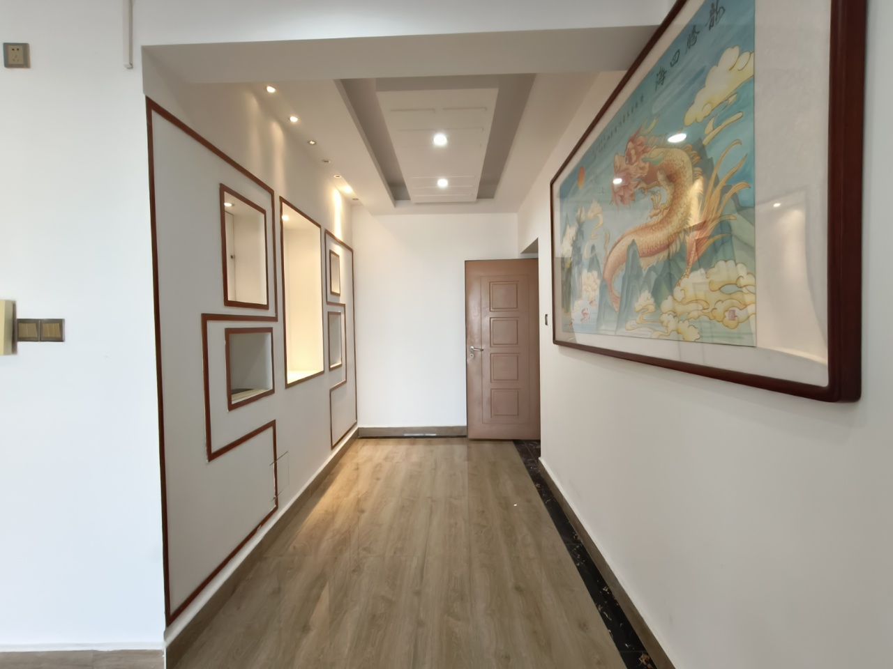 名门广场北区(二期) 4室2厅2卫 5500.0元/月 名门广场北区(二期) 4室2厅2卫 5500.0元/月室内图