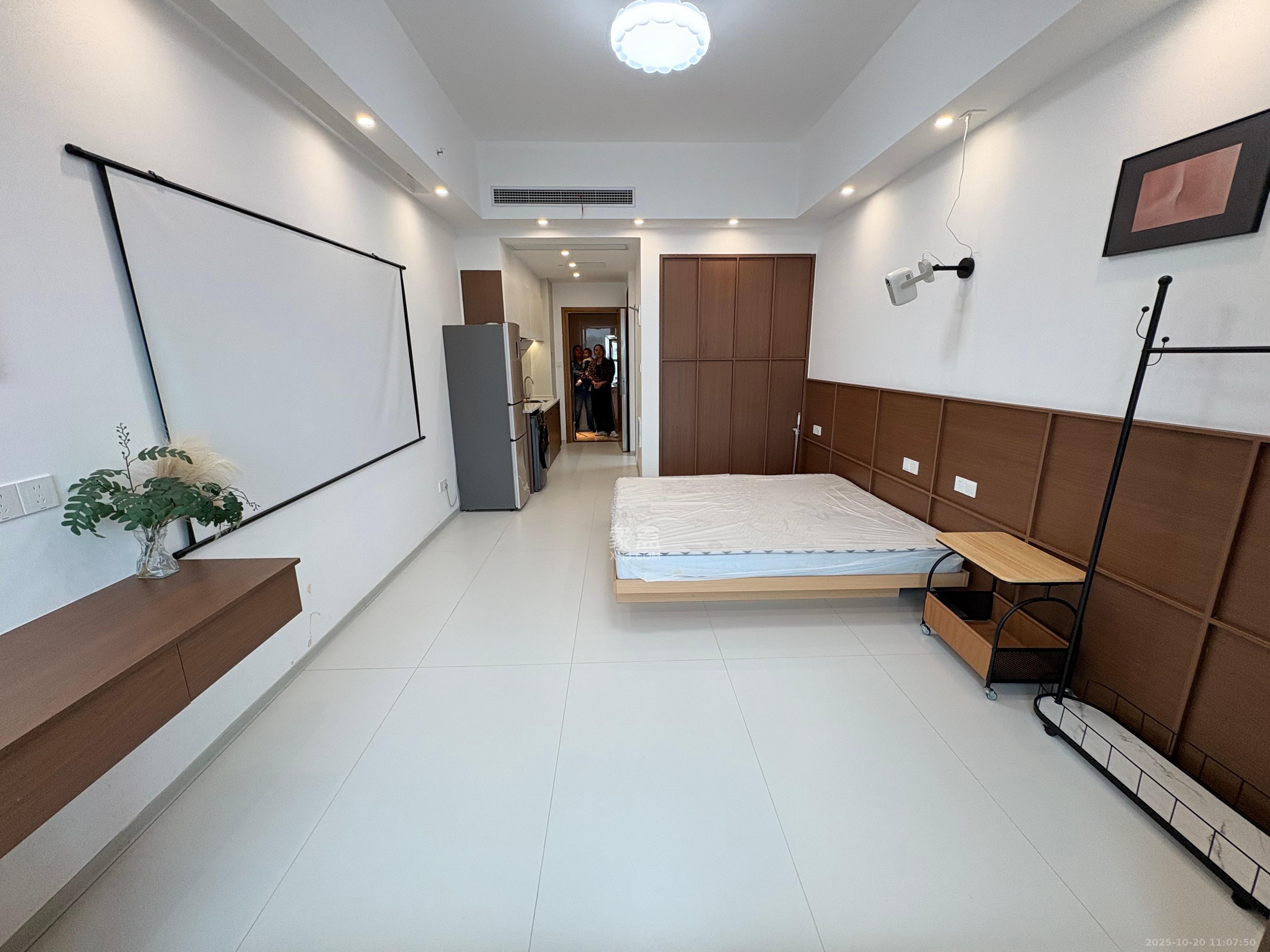 恒大珺悦府  1室1厅1卫    2000.0元/月室内图