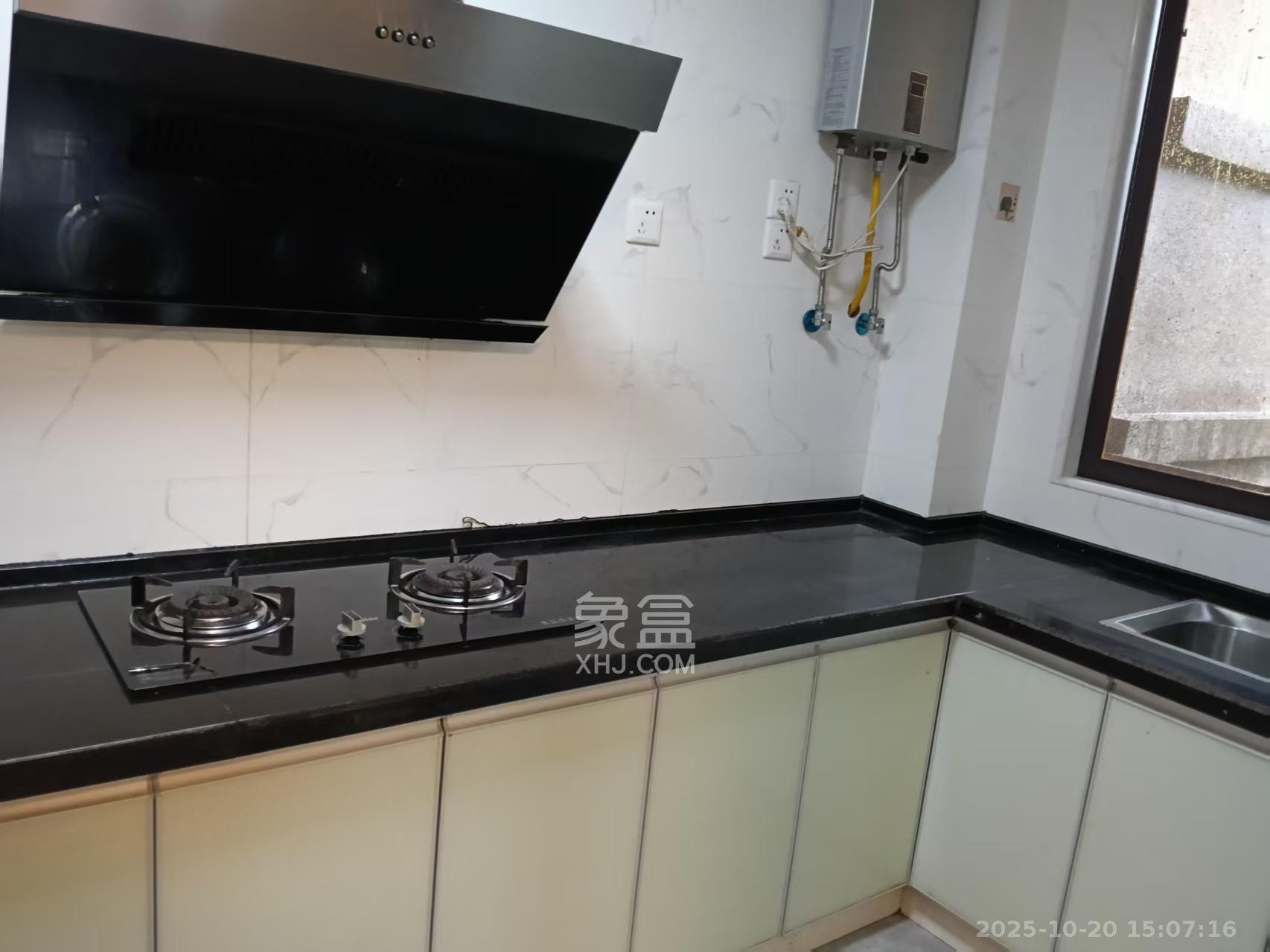 龙湖璟宸原著(龙湖紫宸)  4室2厅2卫    2500.0元/月 龙湖璟宸原著(龙湖紫宸)  4室2厅2卫    2500.0元/月室内图