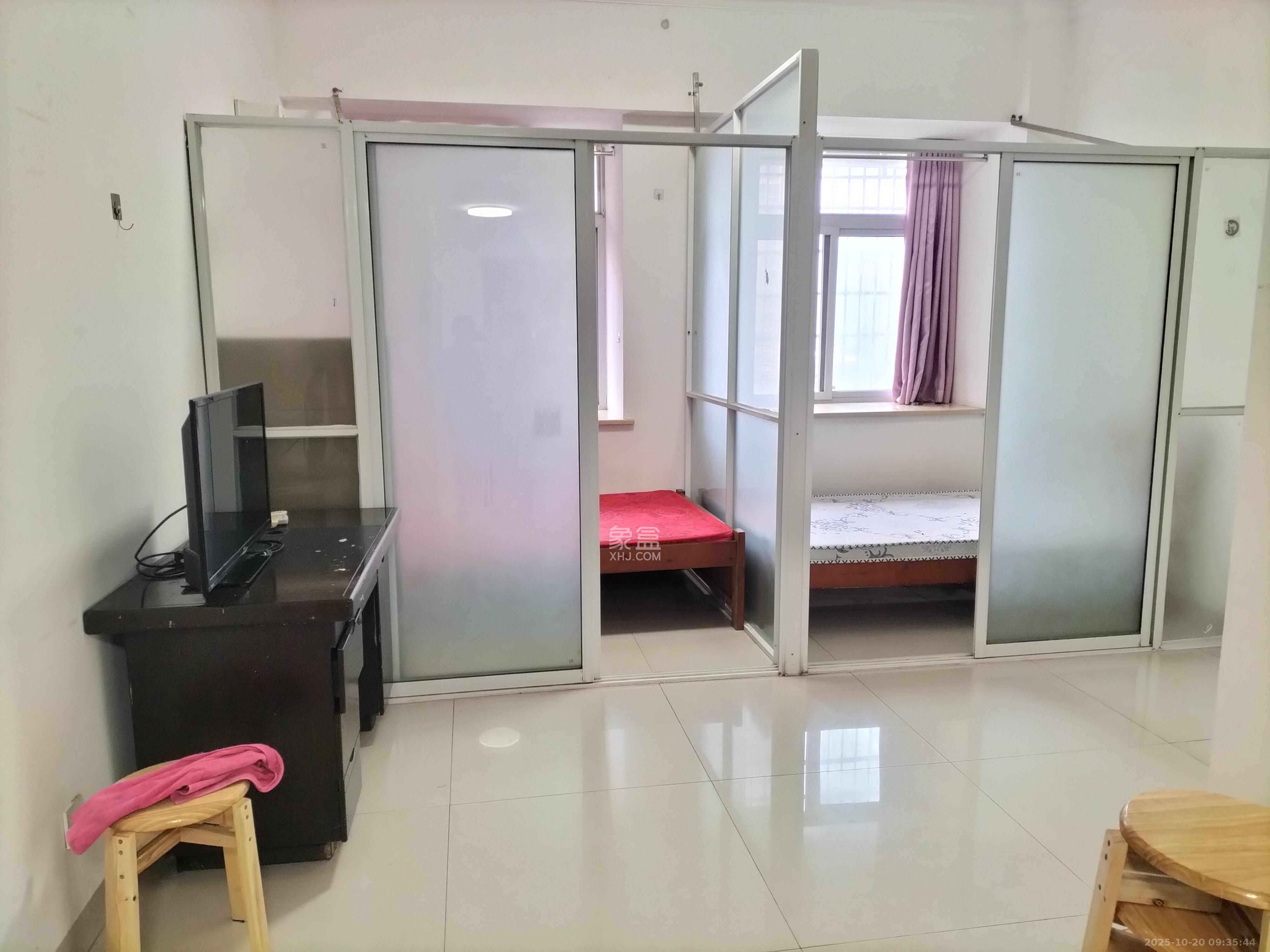 骑龙安置小区  1室0厅0卫    1200.0元/月