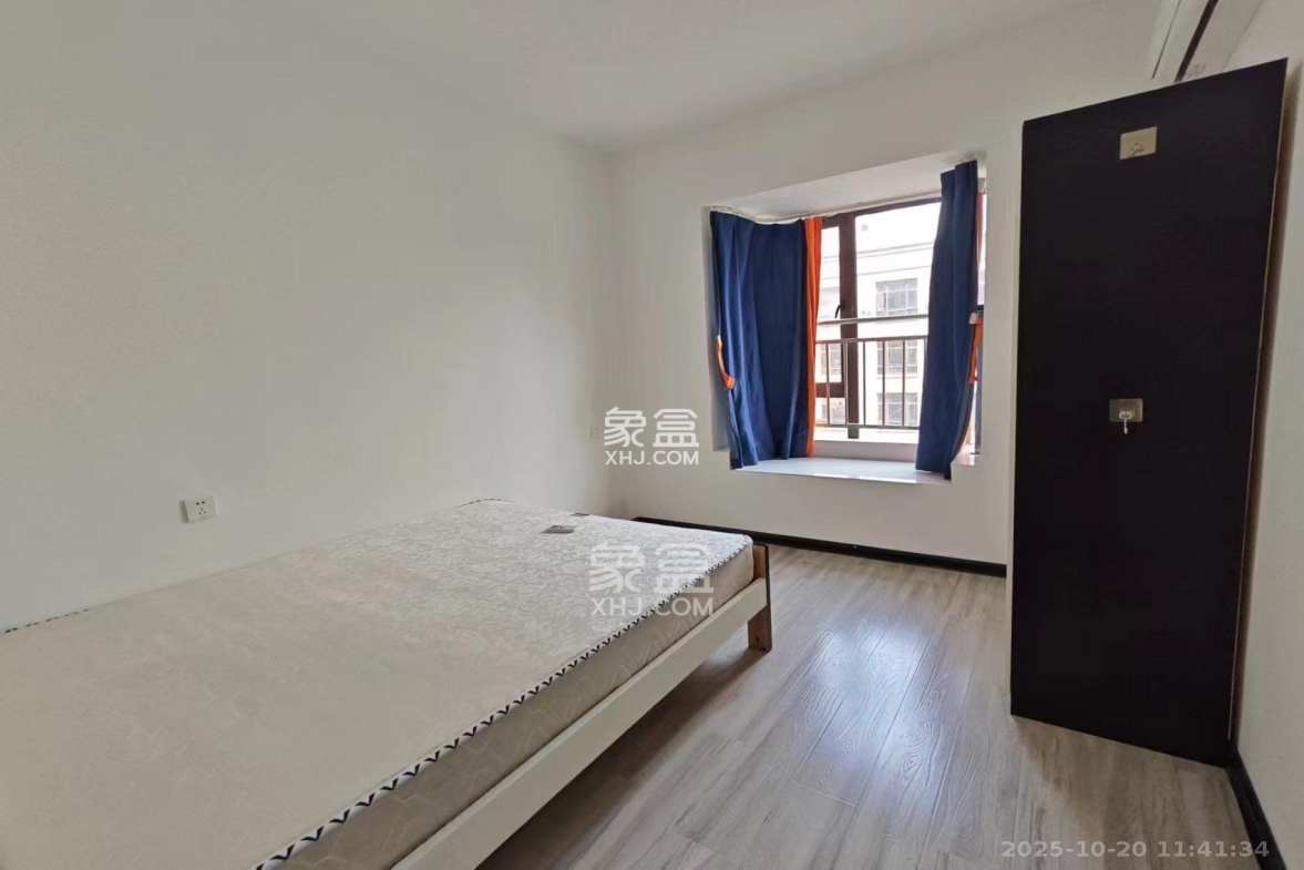 新新花园  3室2厅2卫    2300.0元/月 新新花园  3室2厅2卫    2300.0元/月室内图