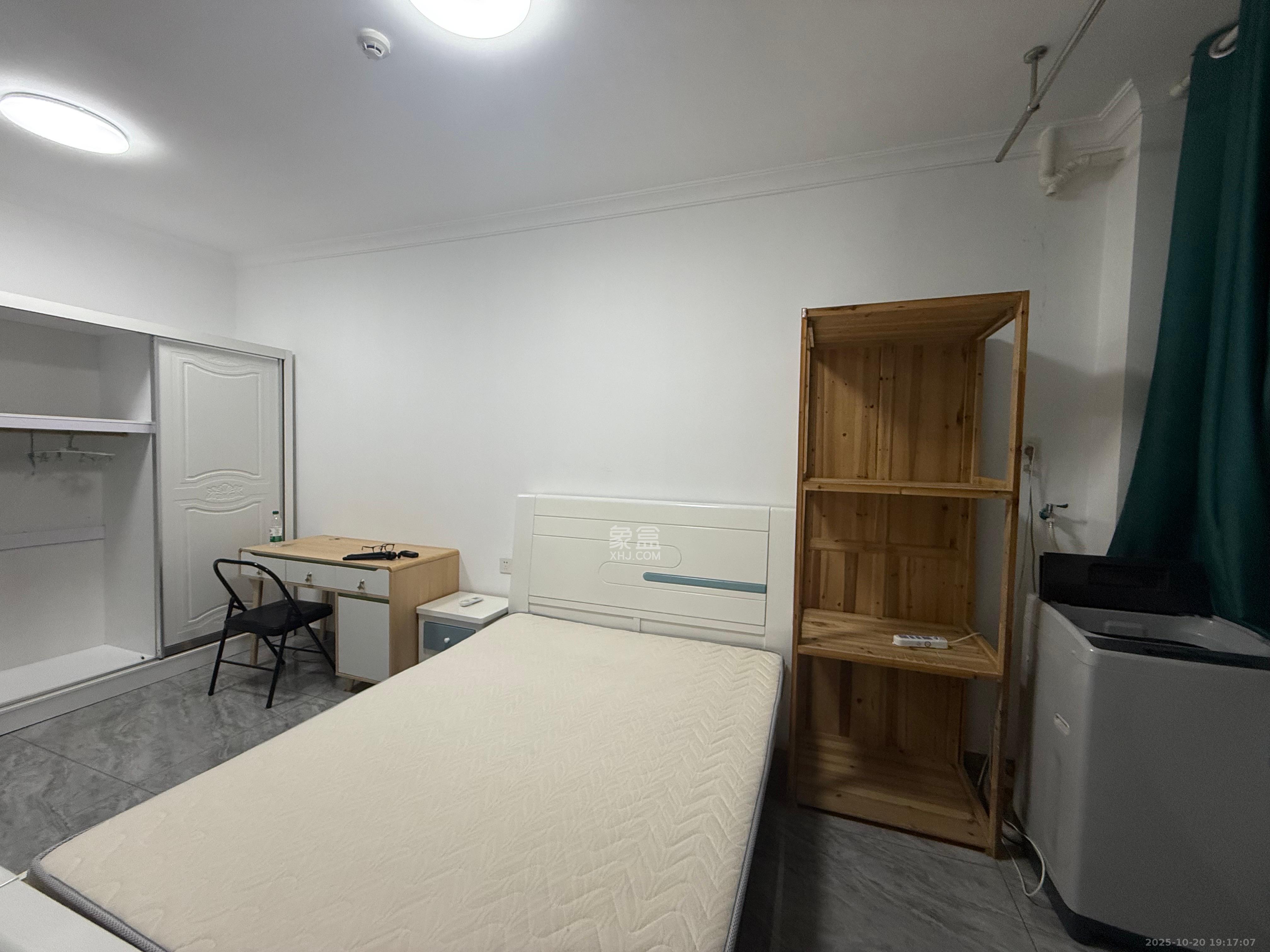 燕珑新寓  1室1厅1卫    1500.0元/月 燕珑新寓  1室1厅1卫    1500.0元/月室内图1