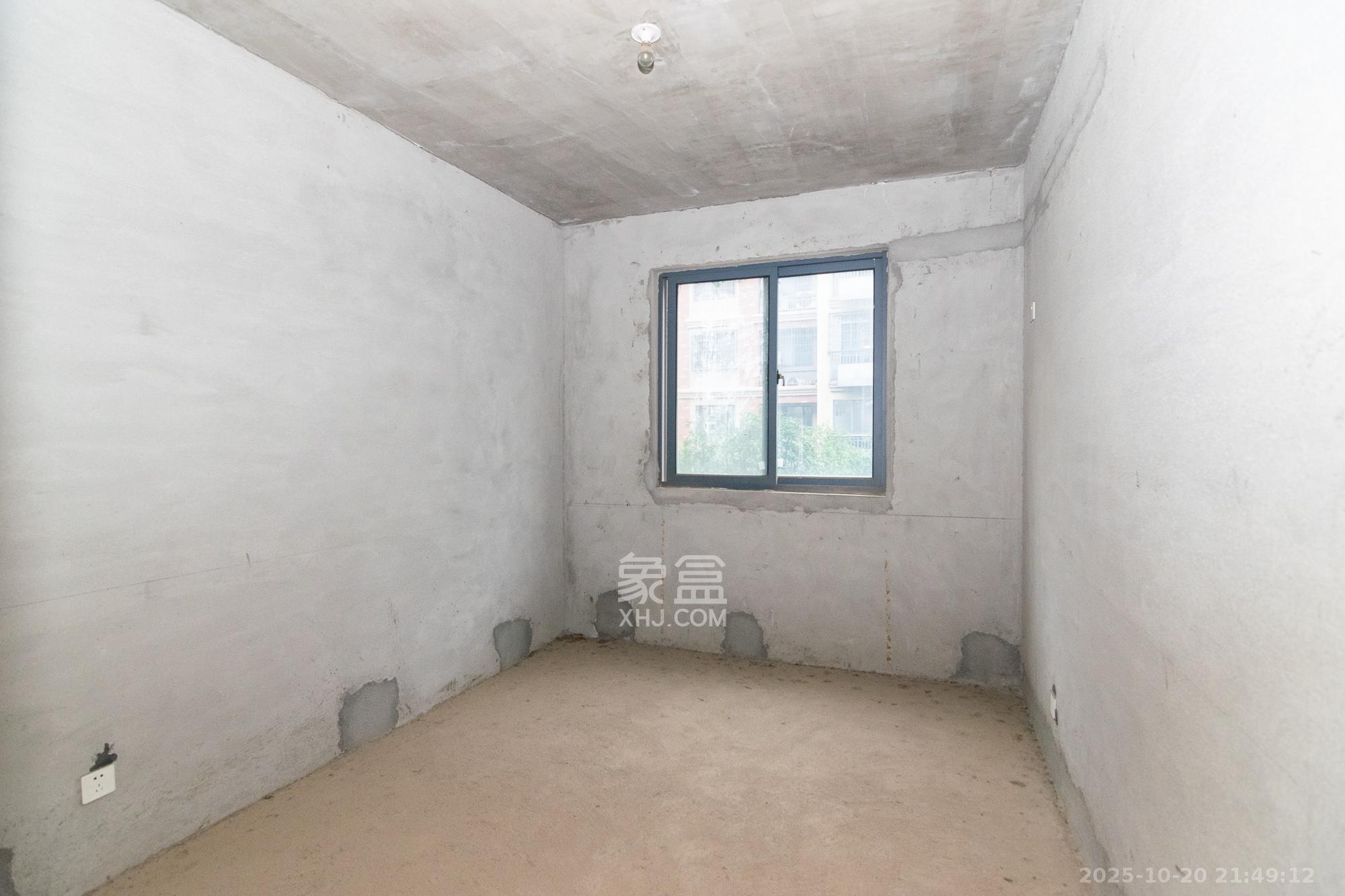 澳海月亮湾  3室2厅1卫    70.8万 澳海月亮湾  3室2厅1卫    70.8万卧室