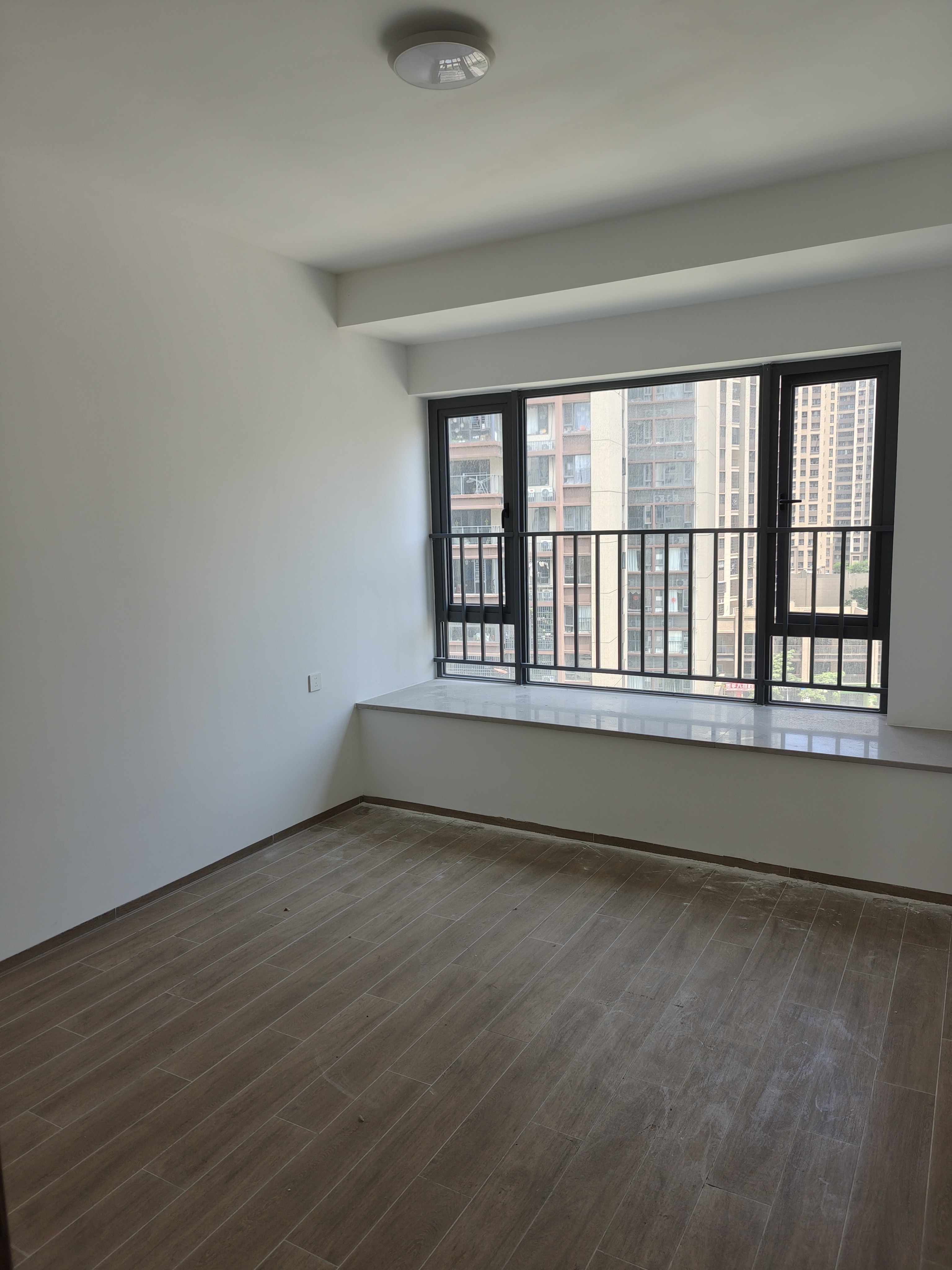 滨海丽景  3室2厅2卫    3800.0元/月 滨海丽景  3室2厅2卫    3800.0元/月室内图