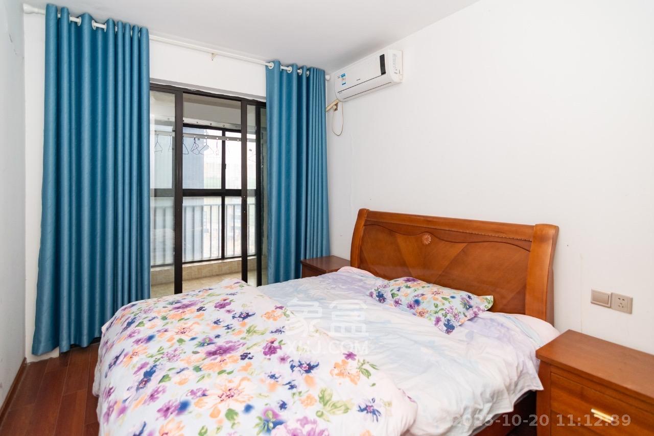 新城国际花都  3室2厅1卫    1800.0元/月室内图