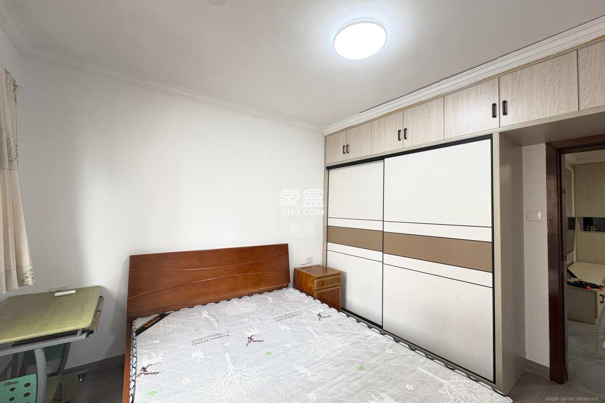 莲香园 2室1厅1卫 1700.0元/月 莲香园 2室1厅1卫 1700.0元/月室内图