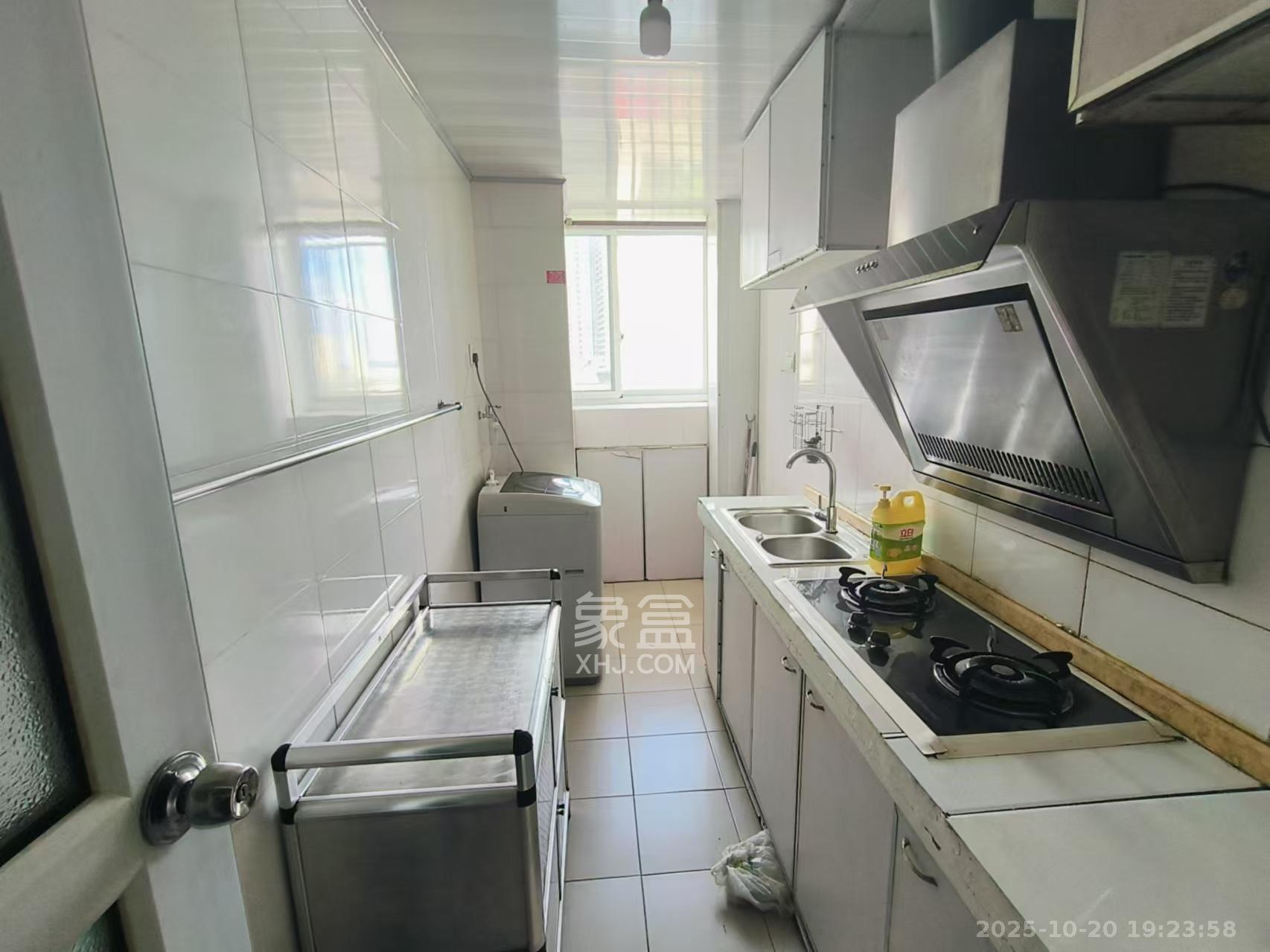 中远公馆  1室1厅1卫    1500.0元/月 中远公馆  1室1厅1卫    1500.0元/月室内图