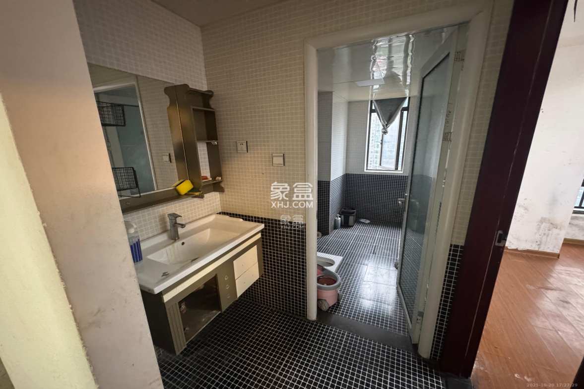 湘域城邦(湘域国际中心) 2室2厅1卫 2500.0元/月 湘域城邦(湘域国际中心) 2室2厅1卫 2500.0元/月室内图