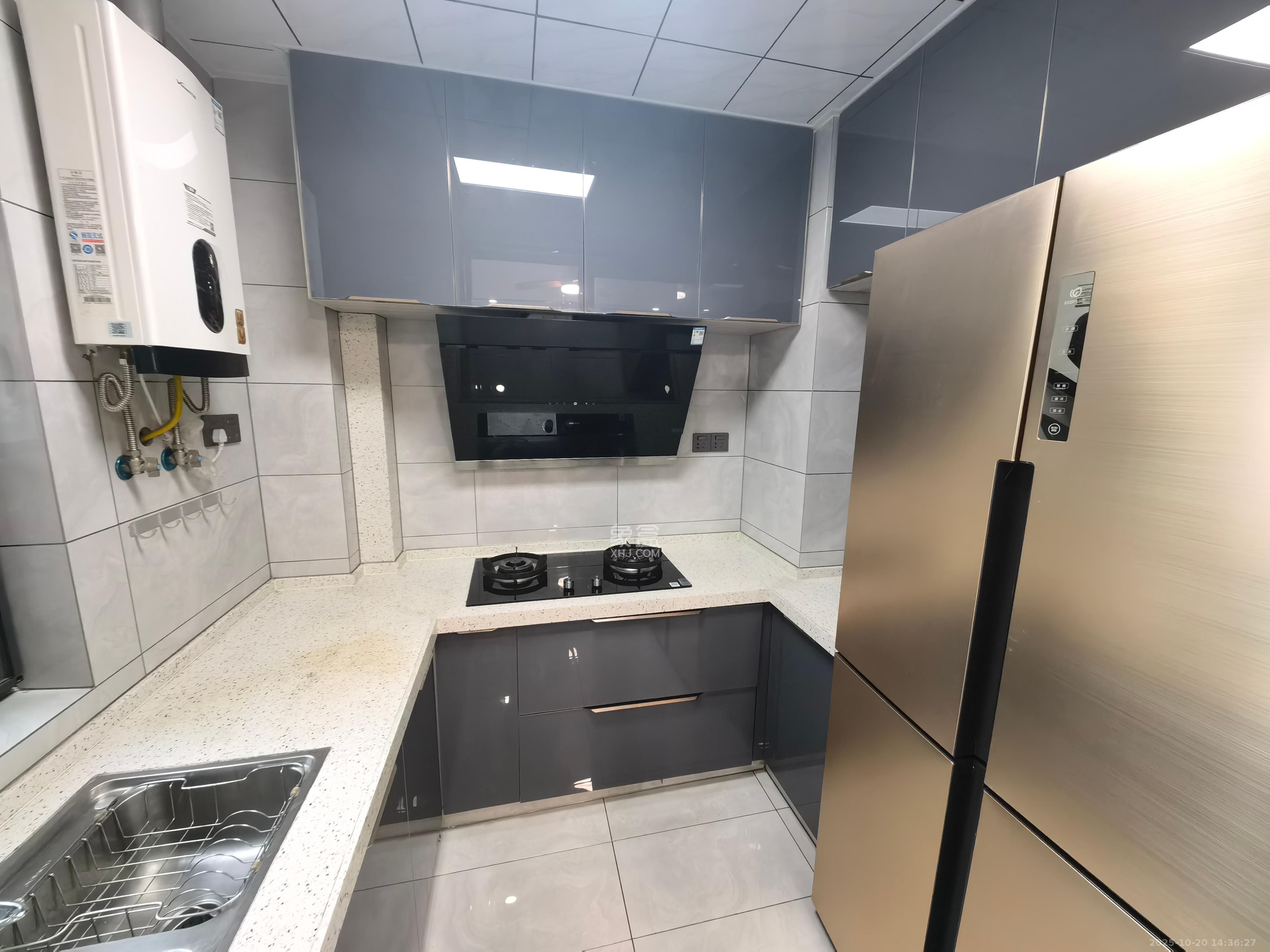 中建悦和城  4室2厅2卫    3500.0元/月室内图