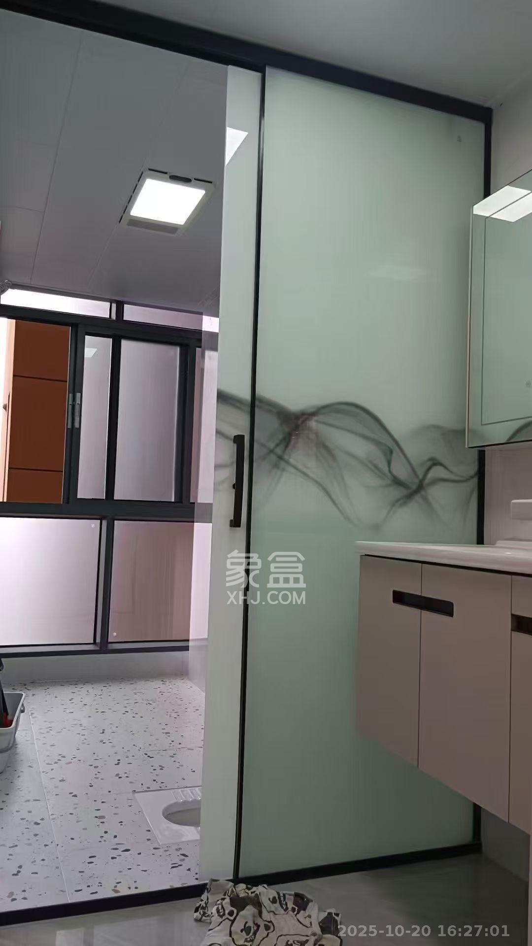 紫华郡  4室2厅2卫    2700.0元/月 紫华郡  4室2厅2卫    2700.0元/月室内图