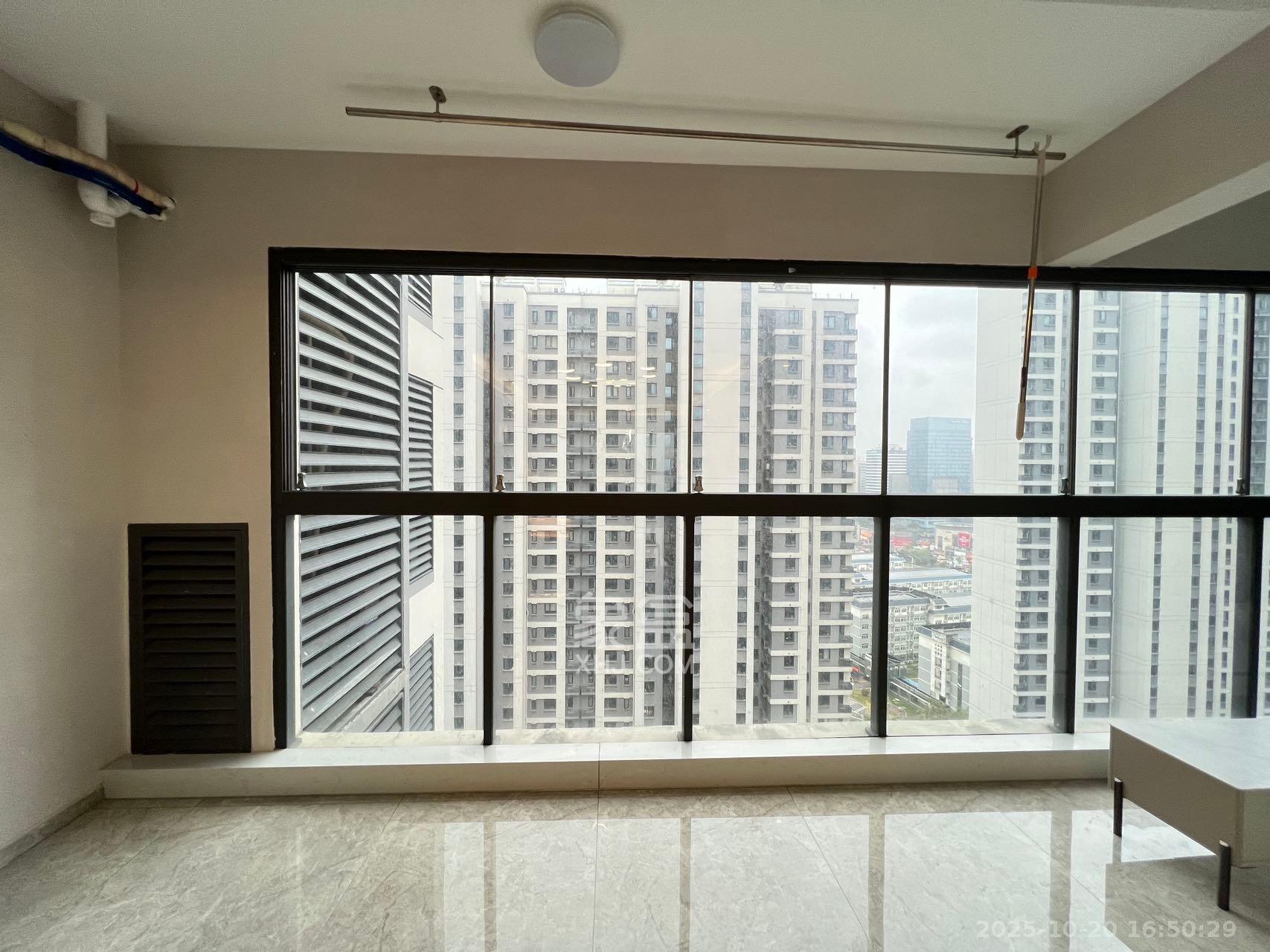 梅溪悦章  4室2厅2卫    4000.0元/月室内图