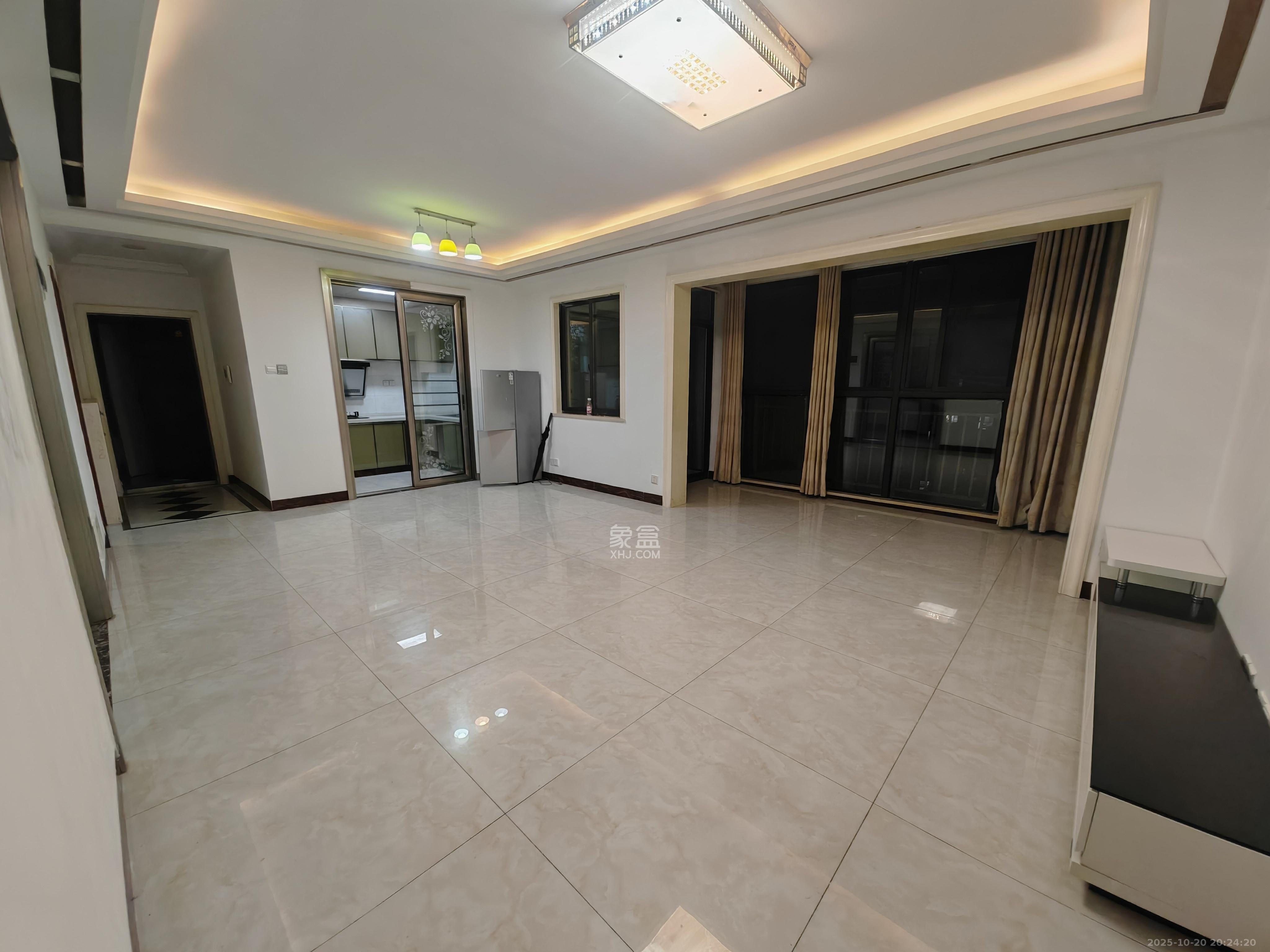 钰龙天下二期（钰龙佳园）  3室2厅2卫    2700.0元/月室内图