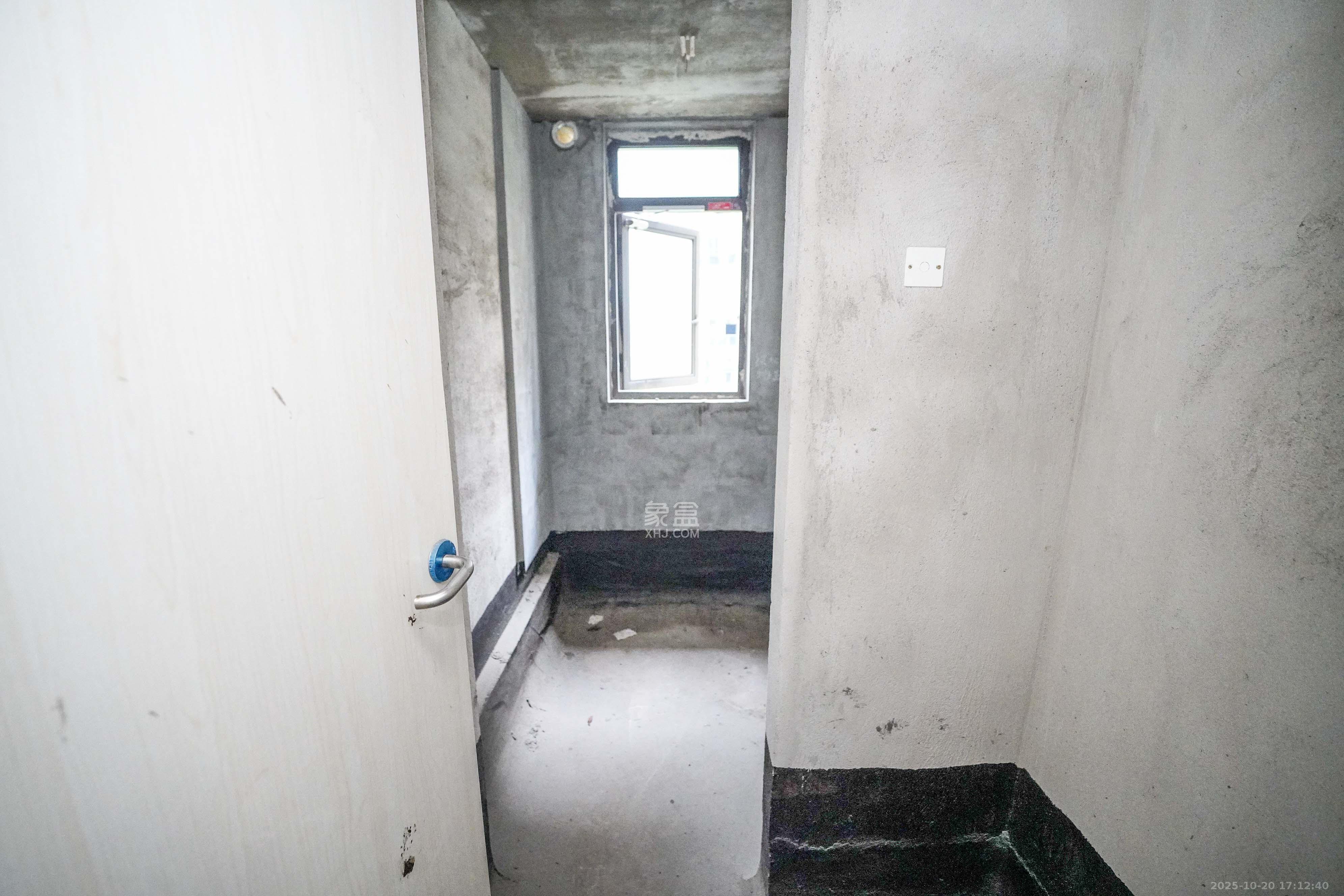 福天藏郡院子  4室2厅2卫    117.0万 福天藏郡院子  4室2厅2卫    117.0万卫生间