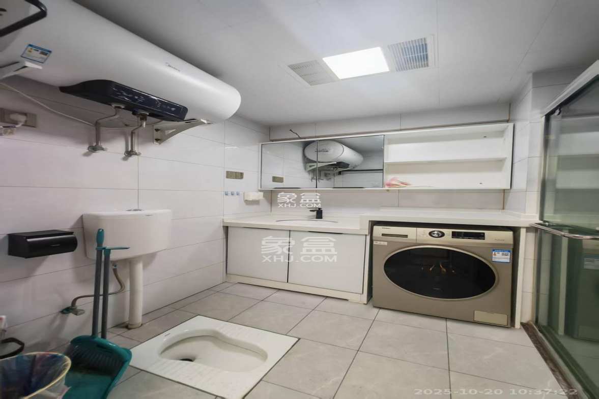 鑫远玲珑  1室1厅1卫    1700.0元/月 鑫远玲珑  1室1厅1卫    1700.0元/月室内图