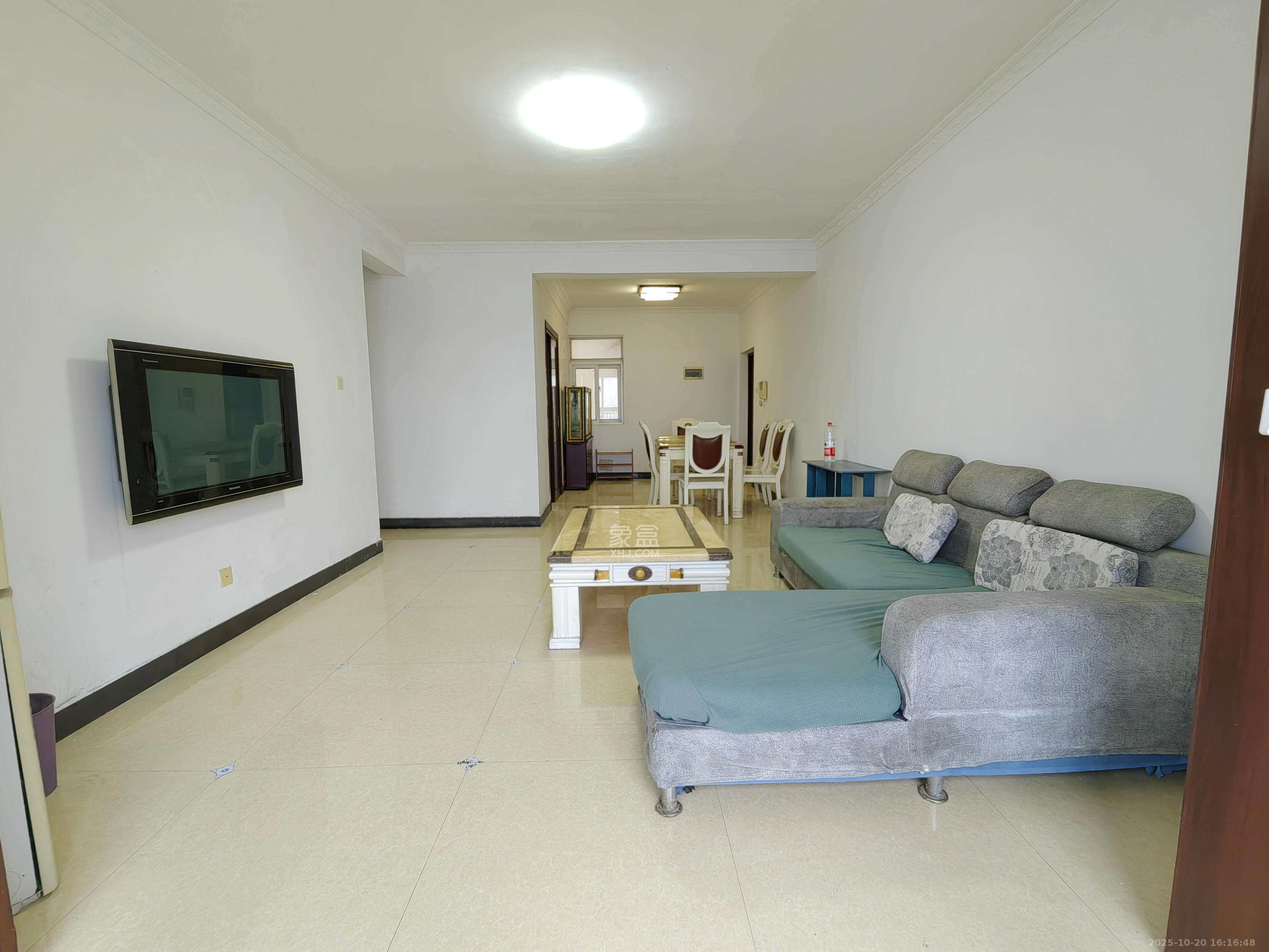 先锋水韵花都 3室2厅2卫 2500.0元/月 先锋水韵花都 3室2厅2卫 2500.0元/月室内图