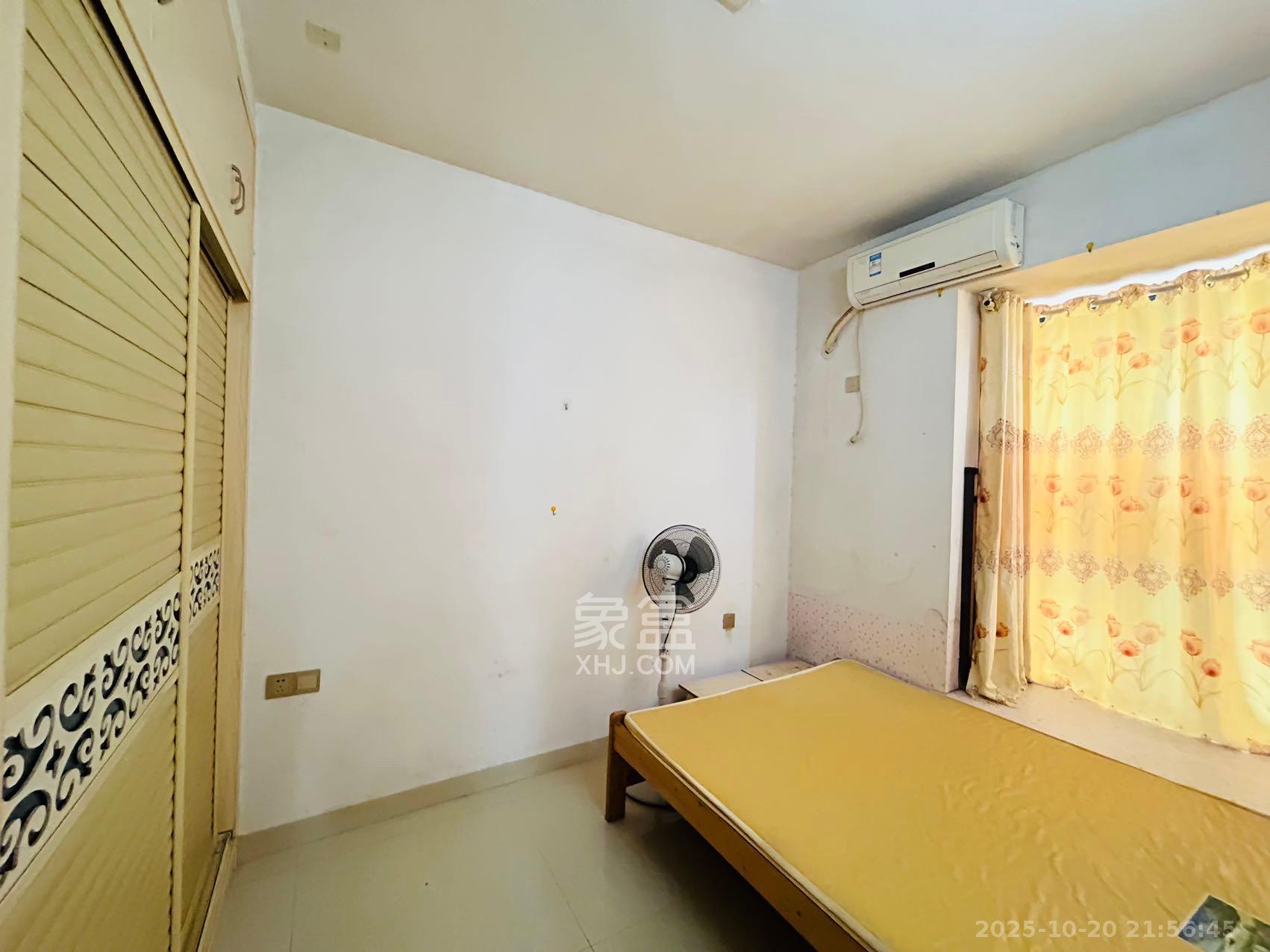 华美公寓（新猎鹰公寓）  2室2厅1卫    1650.0元/月室内图