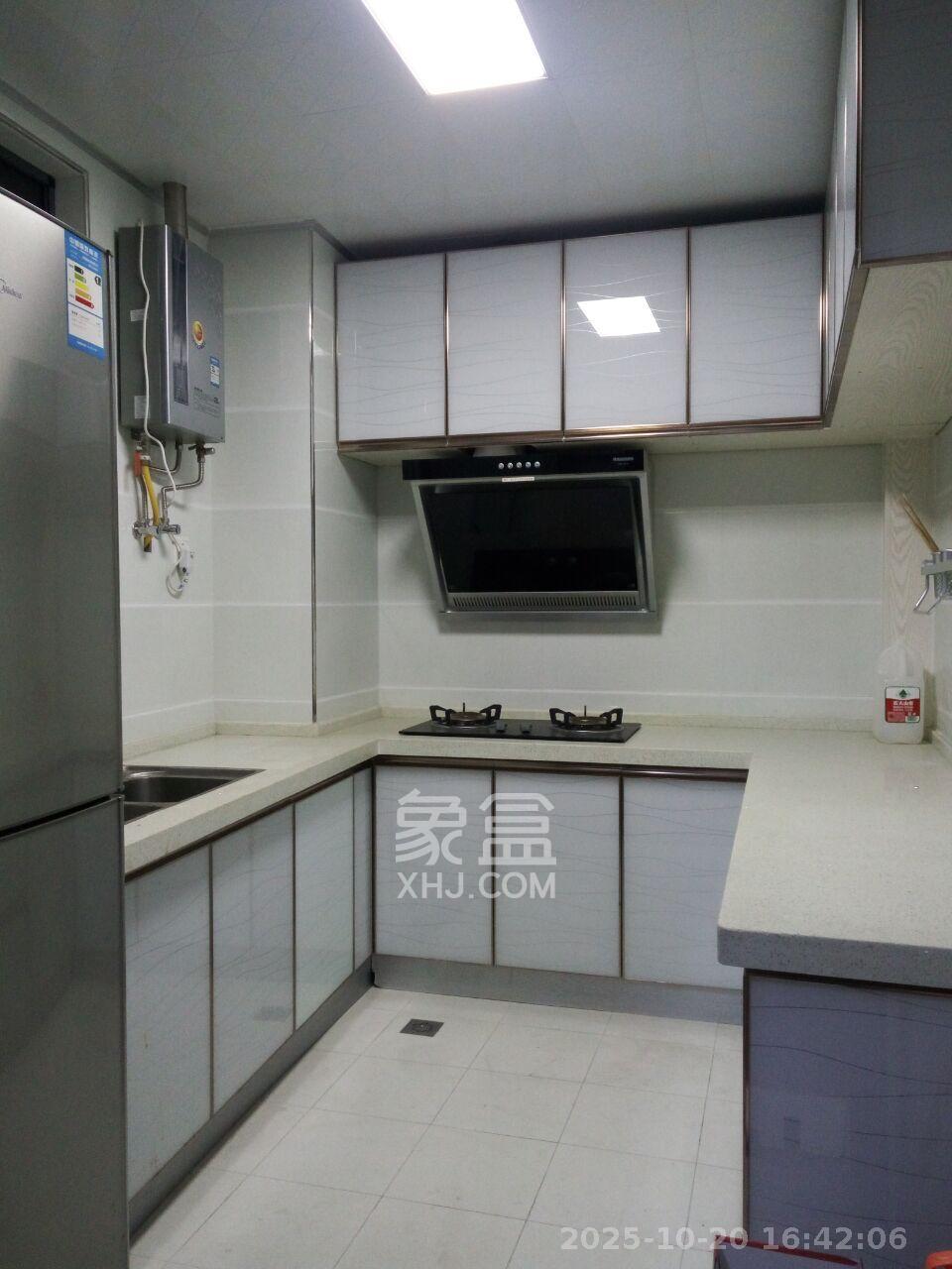 长房时代城 3室2厅1卫 2000.0元/月 长房时代城 3室2厅1卫 2000.0元/月室内图