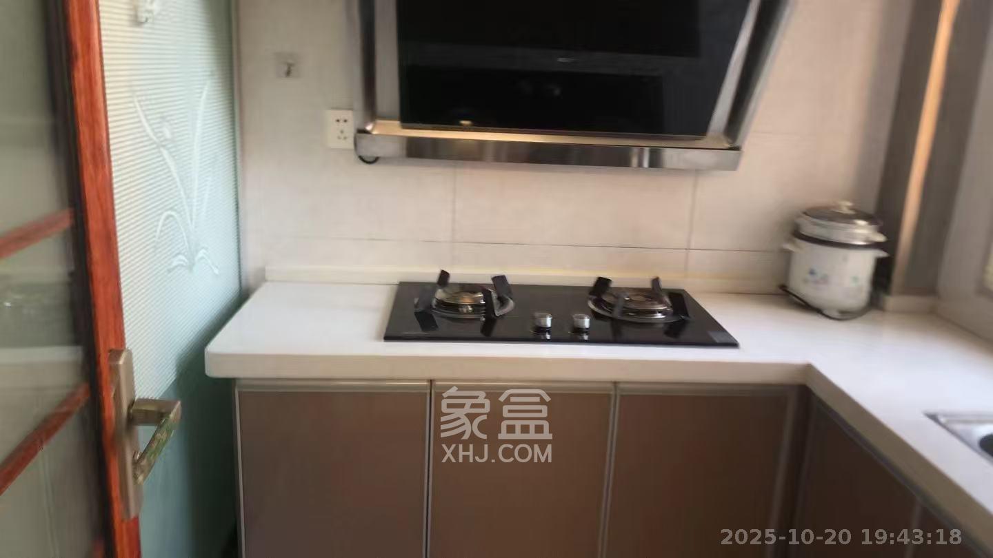 和润园一、二期  1室1厅1卫    1250.0元/月 和润园一、二期  1室1厅1卫    1250.0元/月室内图