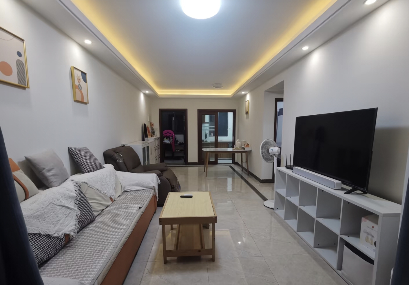 南海幸福汇  2室1厅1卫    1600.0元/月室内图