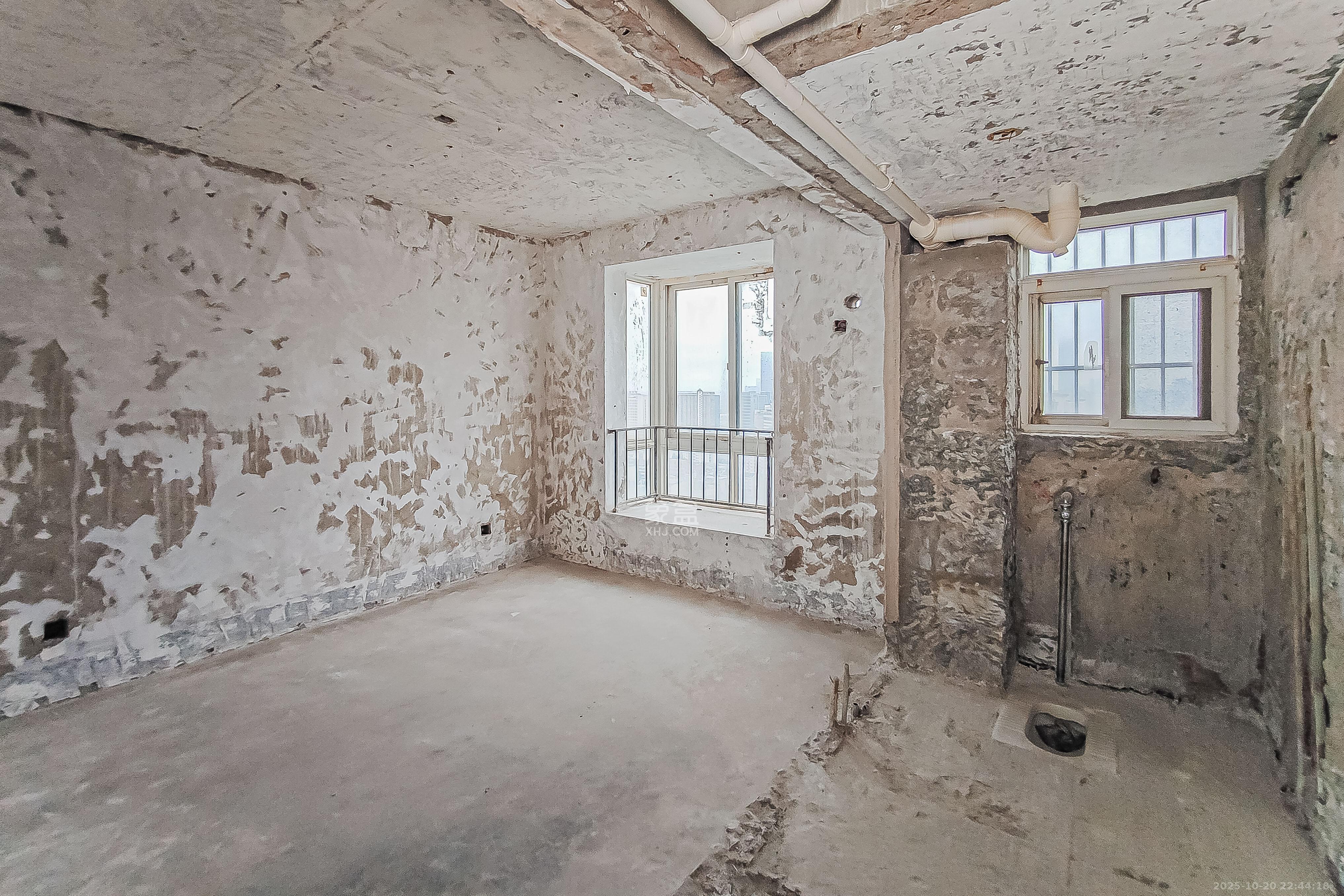 海利华宫大厦  1室2厅2卫    100.0万 海利华宫大厦  1室2厅2卫    100.0万卧室