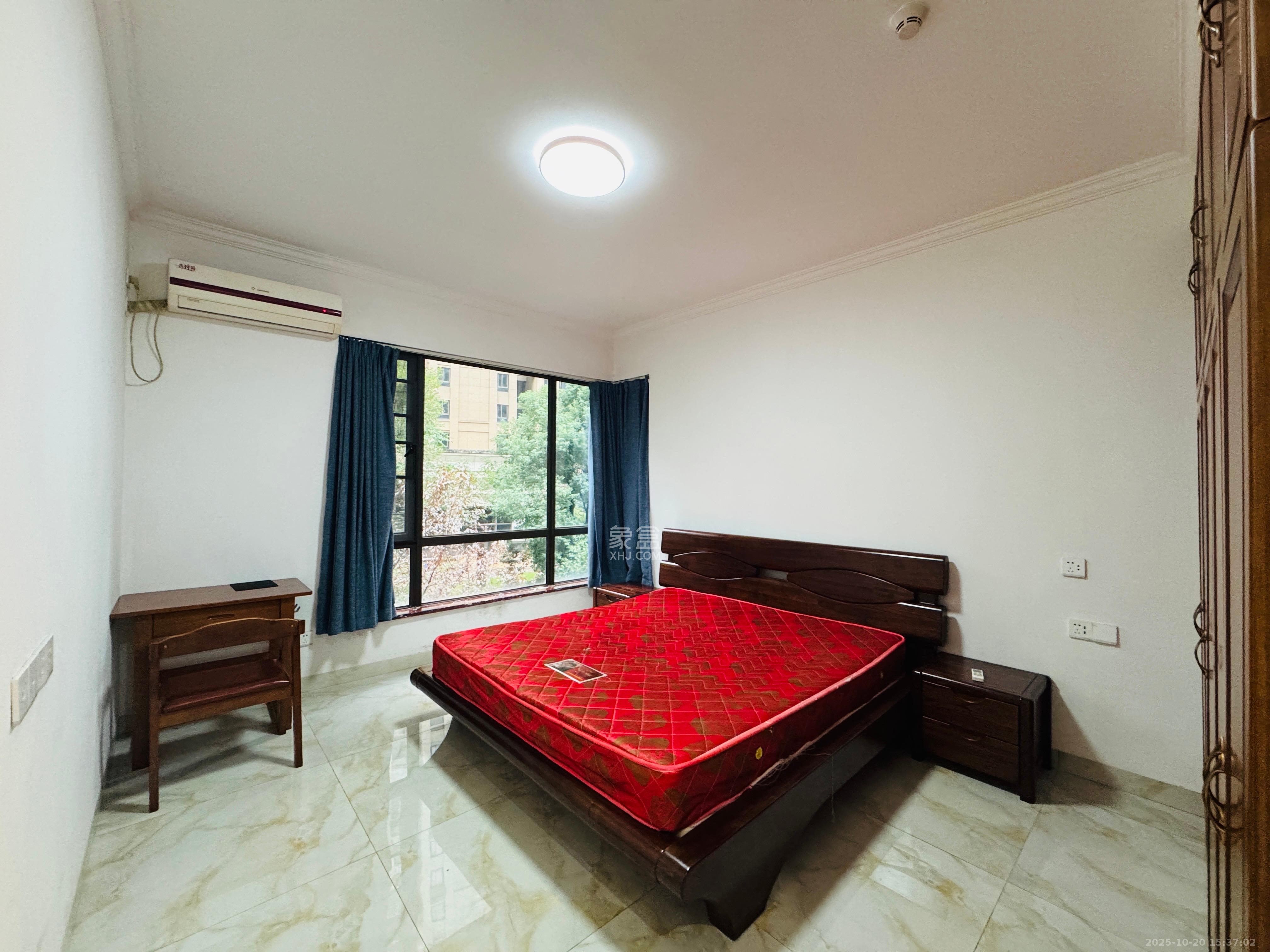 南山雍江汇（滨江国际新城）  4室2厅2卫    4000.0元/月室内图