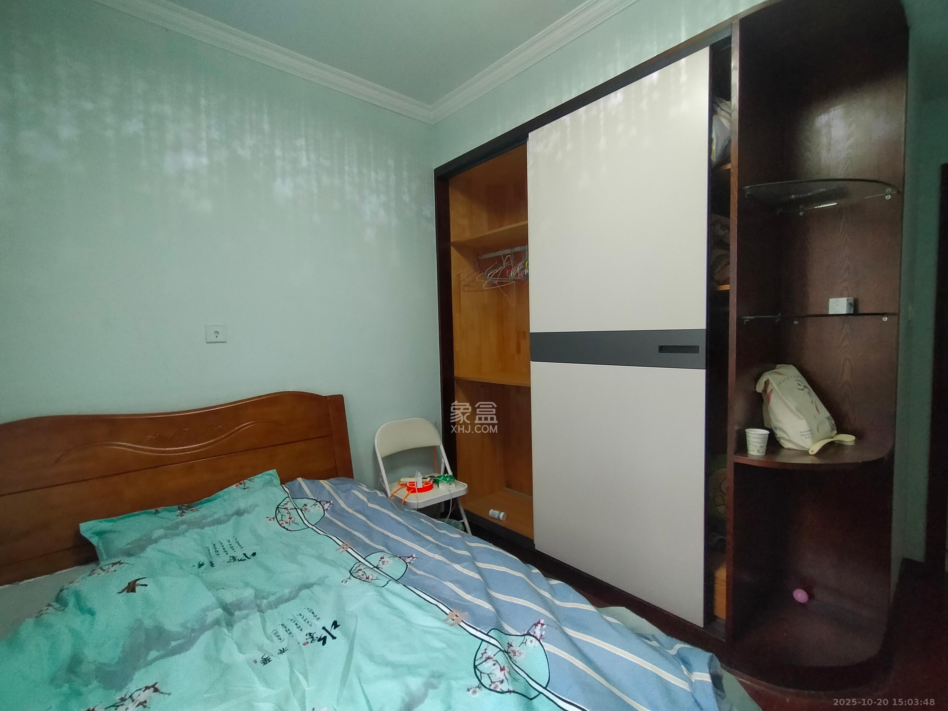 宏聚地中海 3室2厅2卫 2300.0元/月 宏聚地中海 3室2厅2卫 2300.0元/月室内图