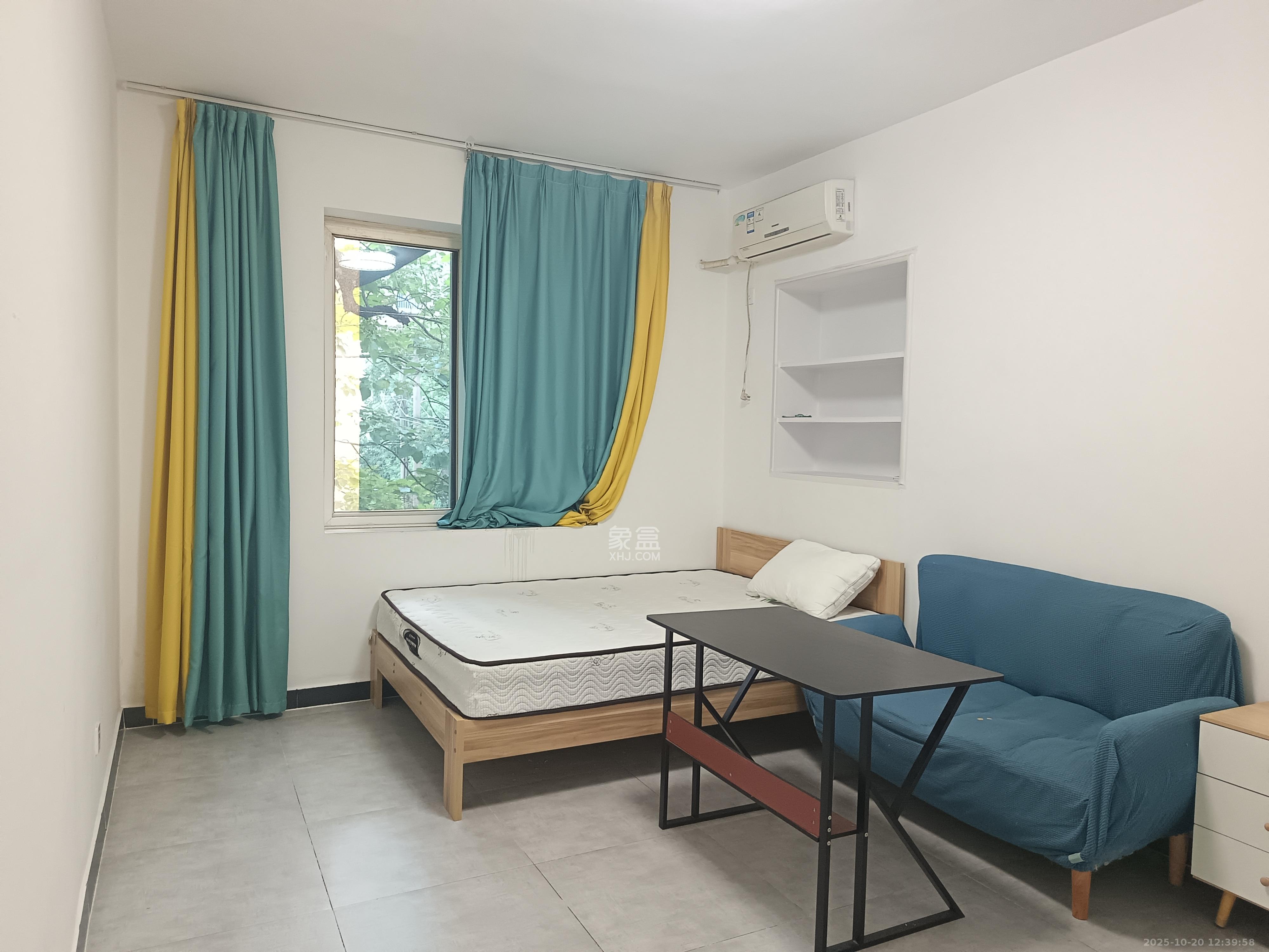 妹子山社区(曙光社区) 1室0厅0卫 1200.0元/月 妹子山社区(曙光社区) 1室0厅0卫 1200.0元/月室内图