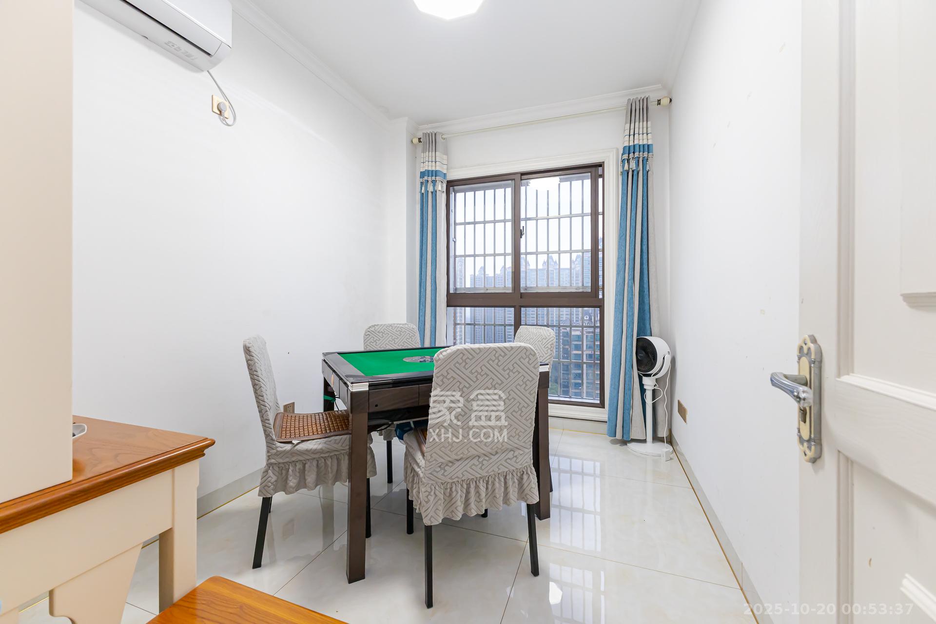 润和之悦（金泽园）  4室2厅2卫    89.8万卧室