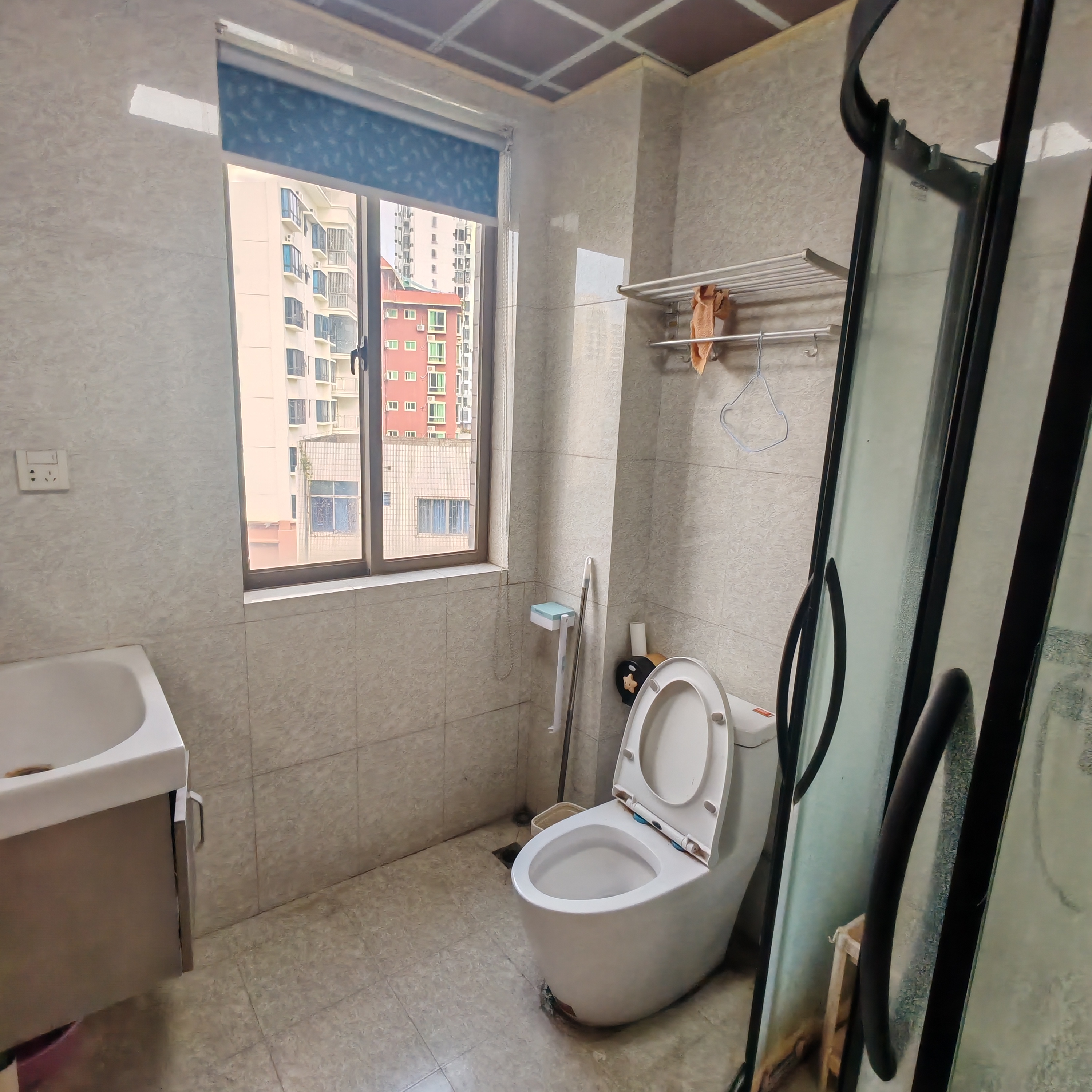 禧福新城 1室2厅1卫 2200.0元/月 禧福新城 1室2厅1卫 2200.0元/月室内图