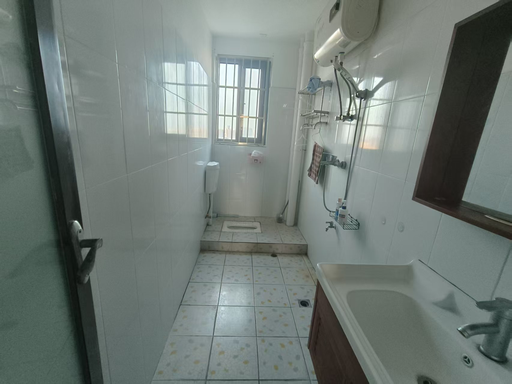 金牛佳园  3室2厅2卫    2800.0元/月室内图