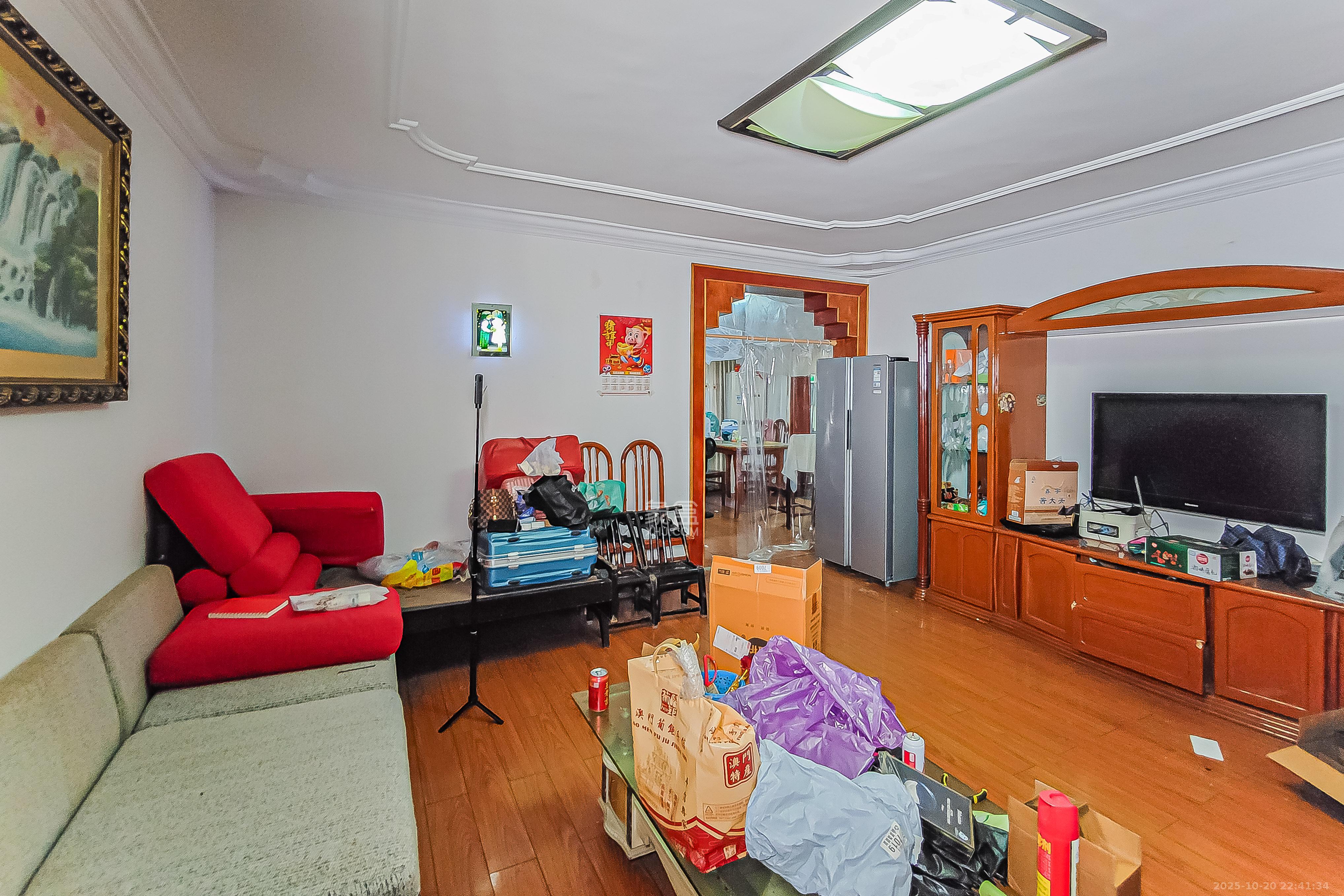 上工商银行宿舍  2室2厅1卫    48.8万