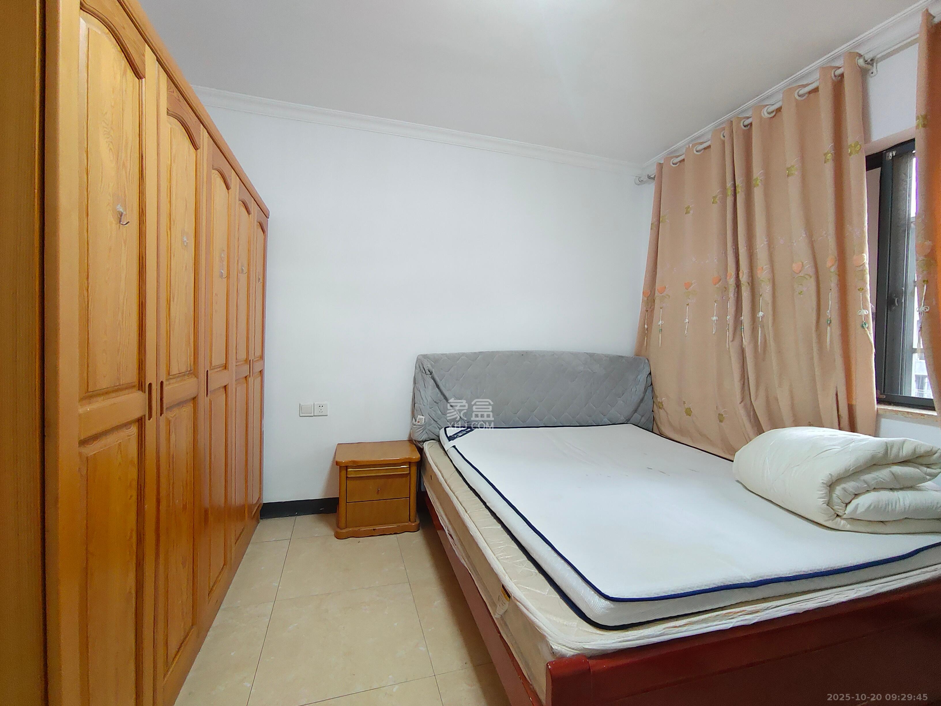 上峰苑（兰亭玥岛）  2室1厅1卫    2000.0元/月室内图