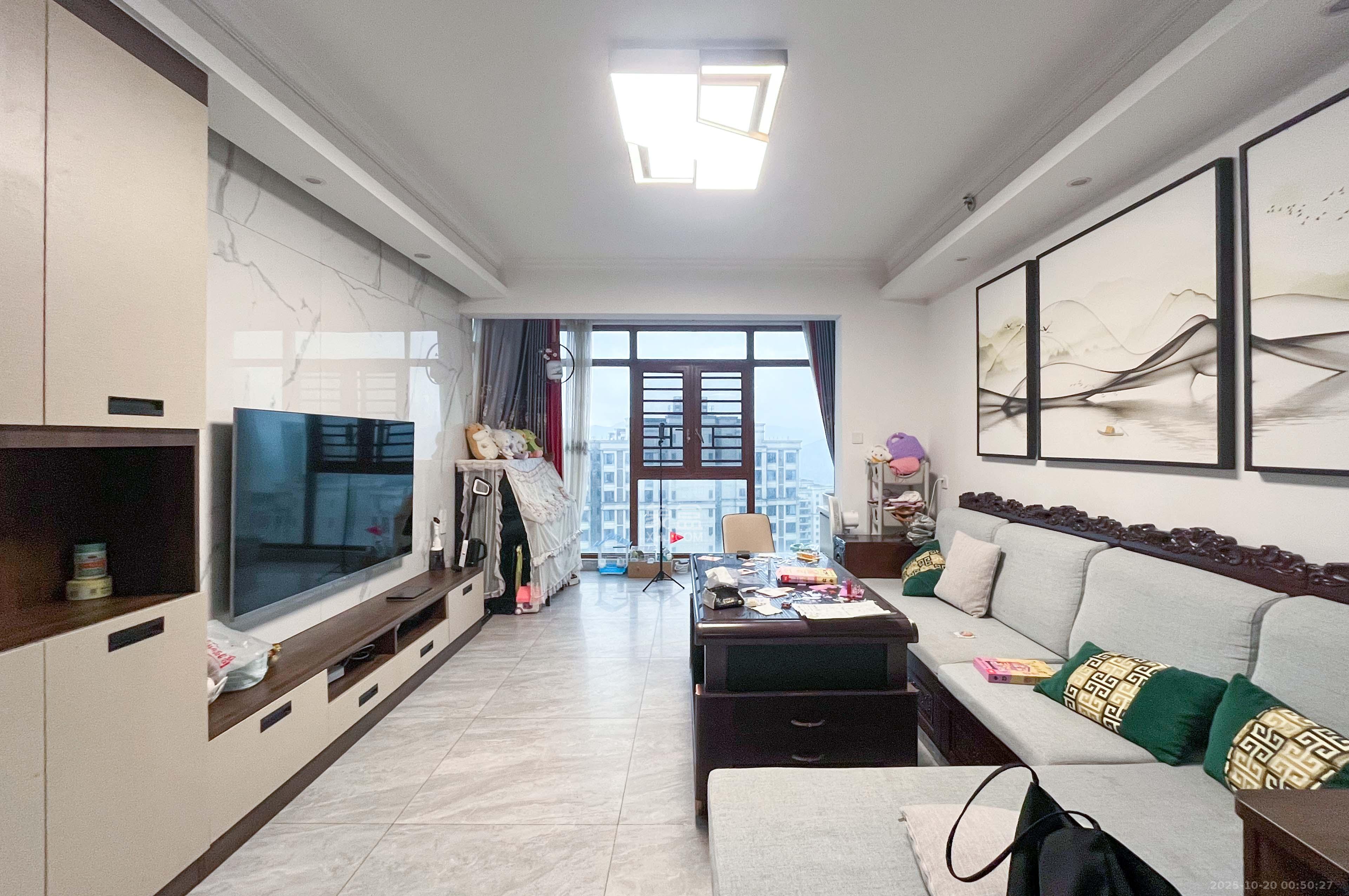 梅溪湖金茂湾  4室2厅2卫    175.0万